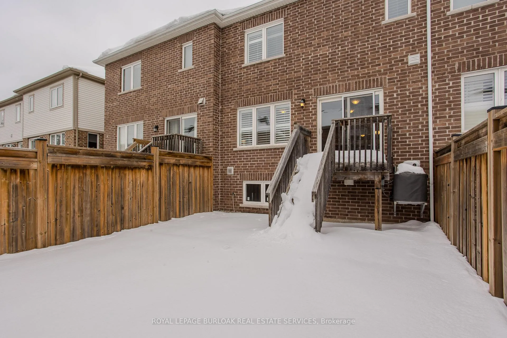 Photo 4 of 135 Mcmonies Drive, Hamilton, Waterdown — HOMEH