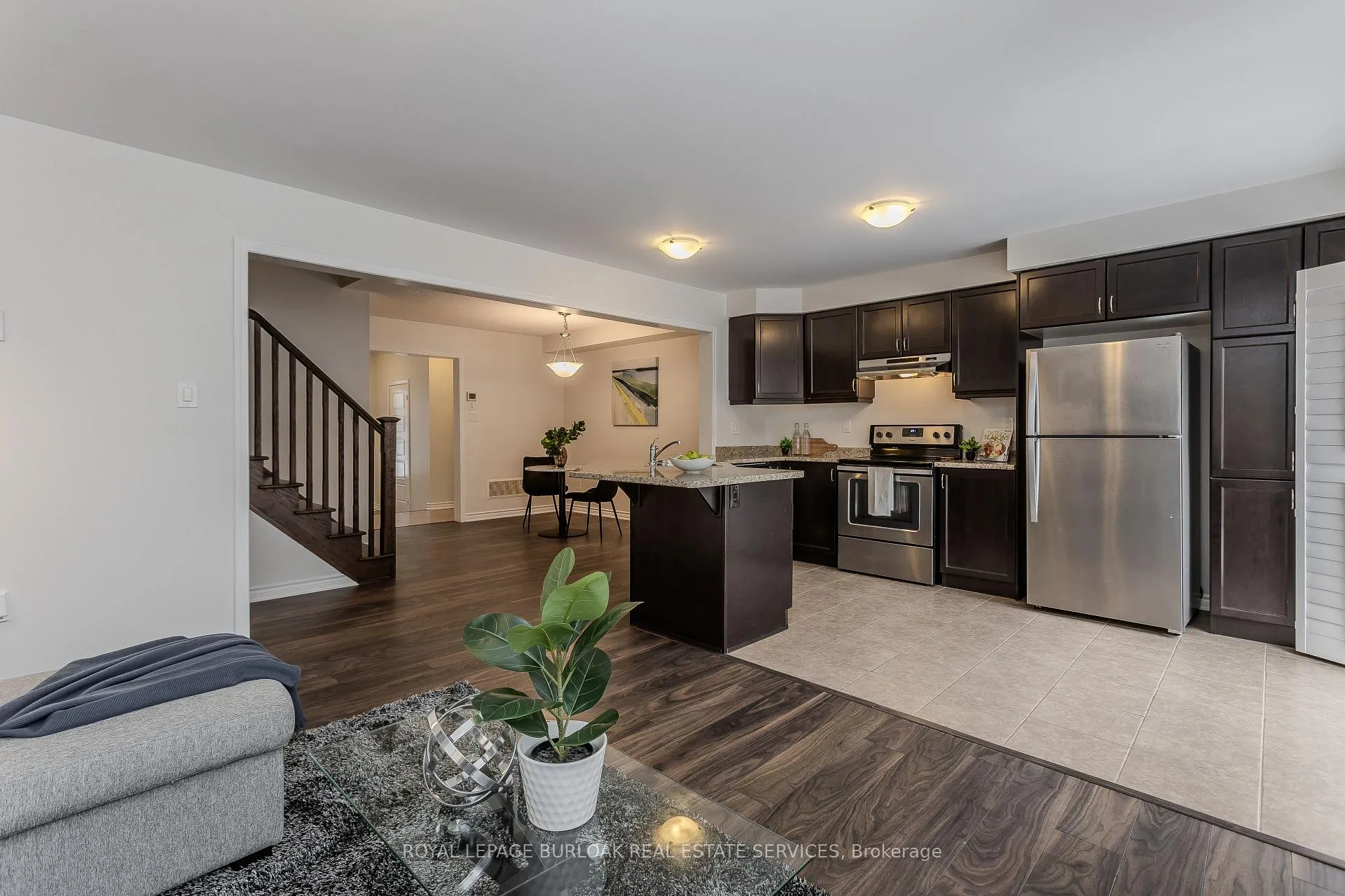 Photo 6 of 135 Mcmonies Drive, Hamilton, Waterdown — HOMEH
