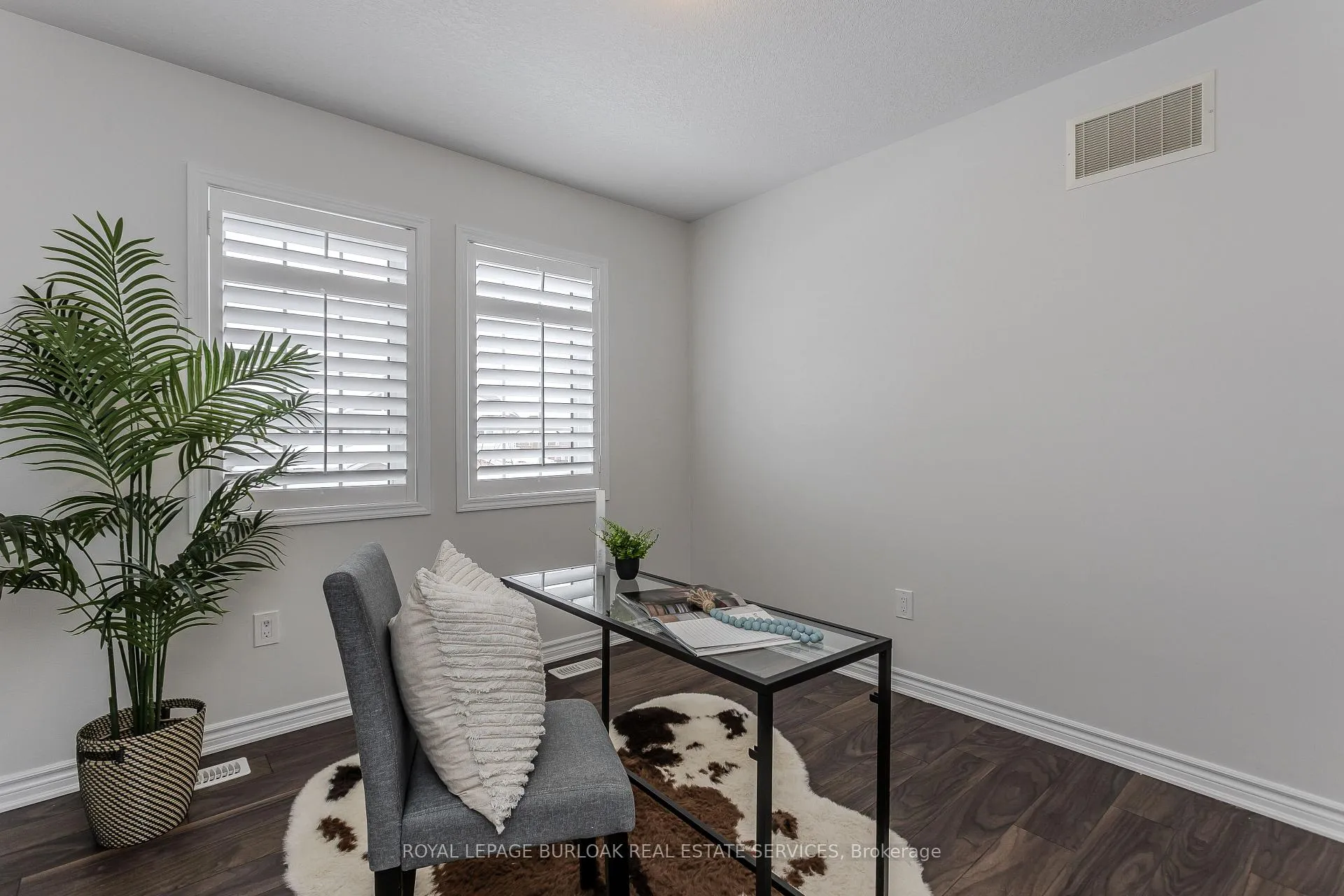 Photo 17 of 135 Mcmonies Drive, Hamilton, Waterdown — HOMEH