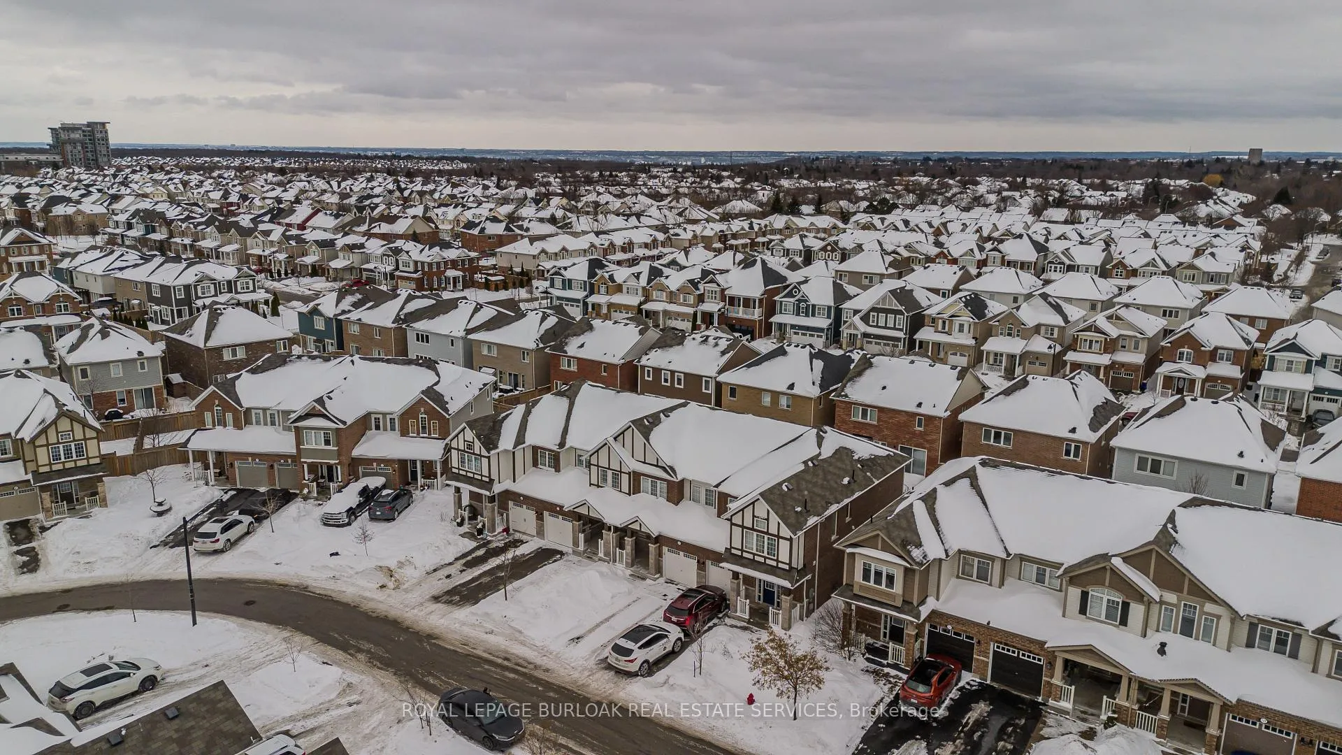 Photo 23 of 135 Mcmonies Drive, Hamilton, Waterdown — HOMEH