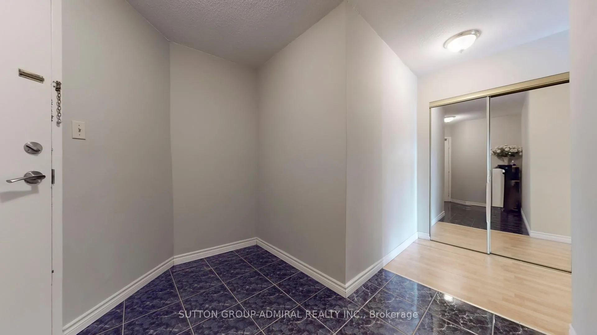 Photo 3 of Unit 801, 234 Albion Road, Etobicoke, Elms-Old Rexdale — HOMEH