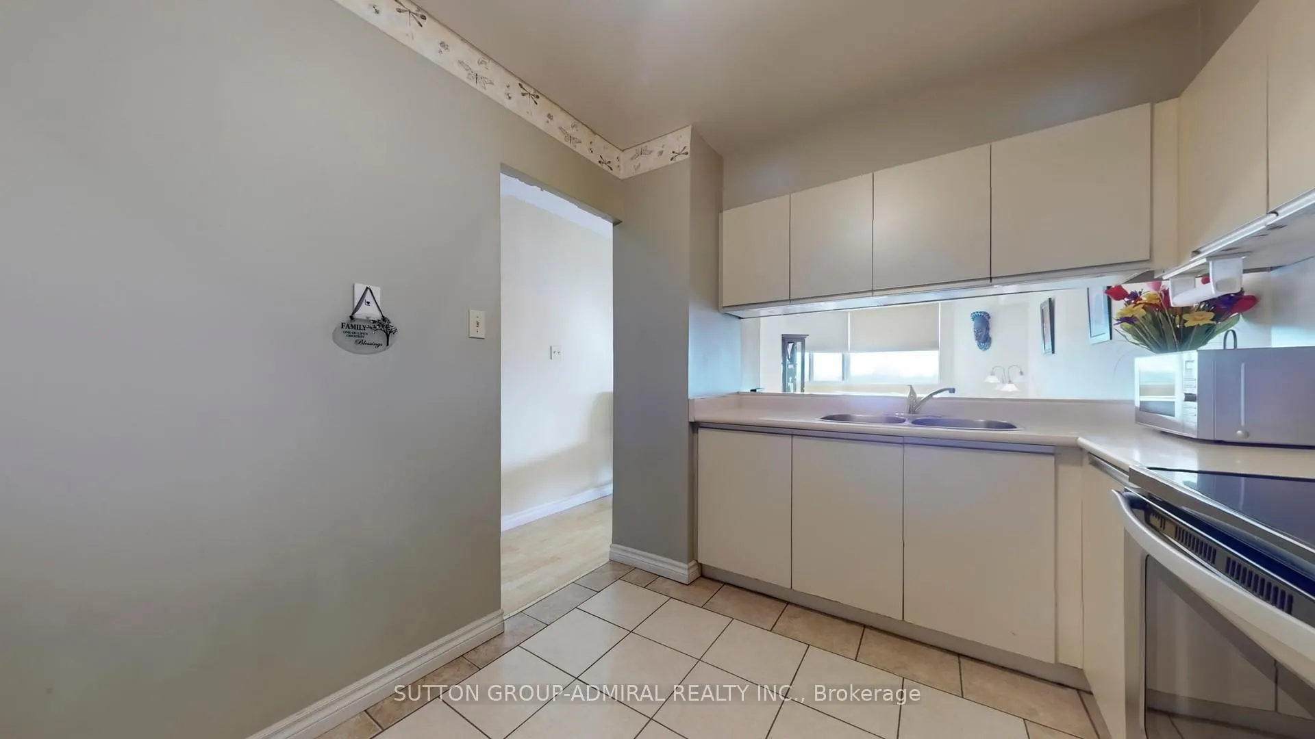 Photo 8 of Unit 801, 234 Albion Road, Etobicoke, Elms-Old Rexdale — HOMEH