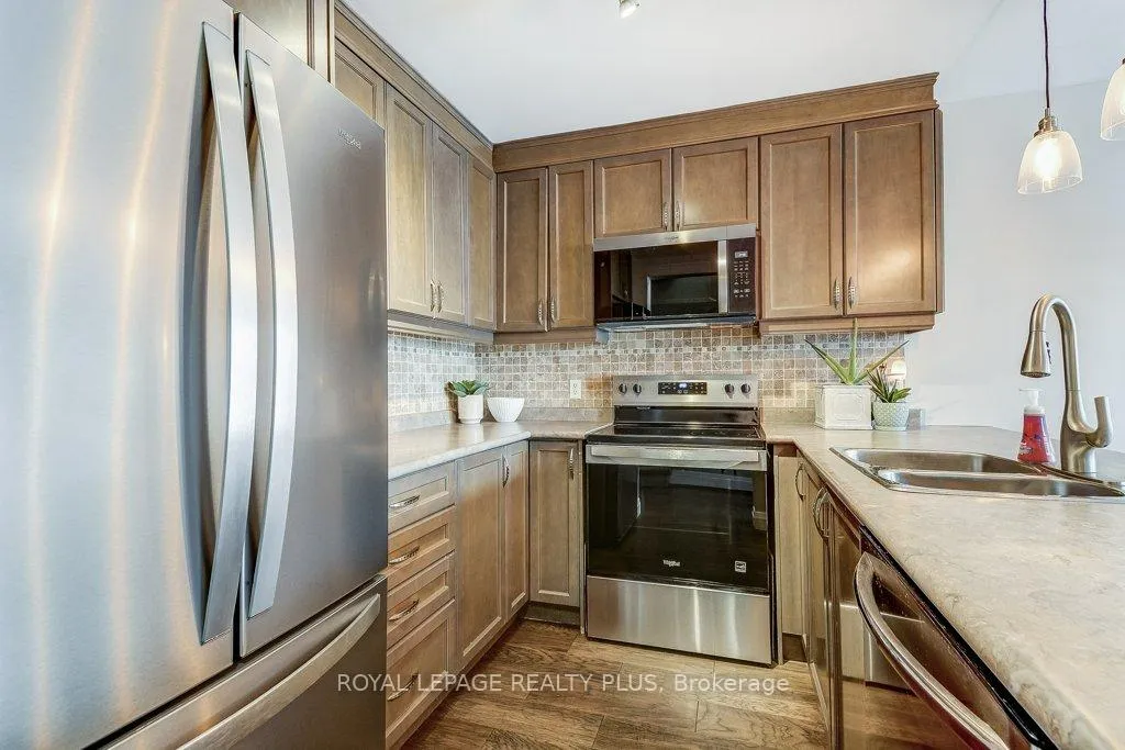 Photo 10 of 5144 Lampman Avenue, Burlington, Uptown — HOMEH