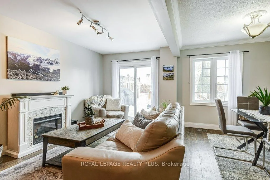 Photo 12 of 5144 Lampman Avenue, Burlington, Uptown — HOMEH