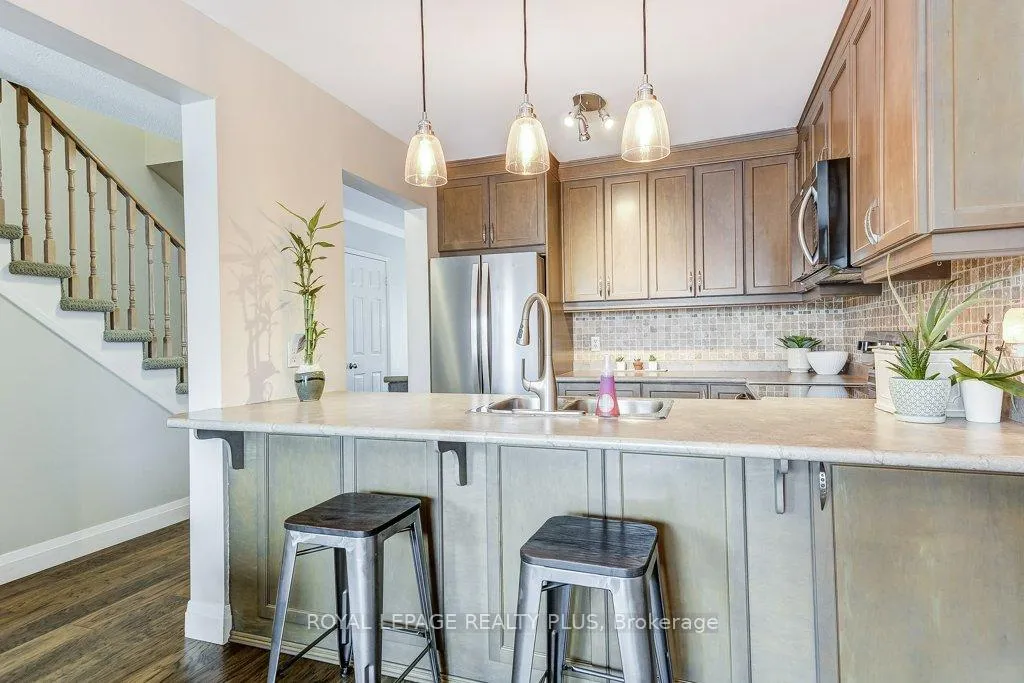 Photo 17 of 5144 Lampman Avenue, Burlington, Uptown — HOMEH