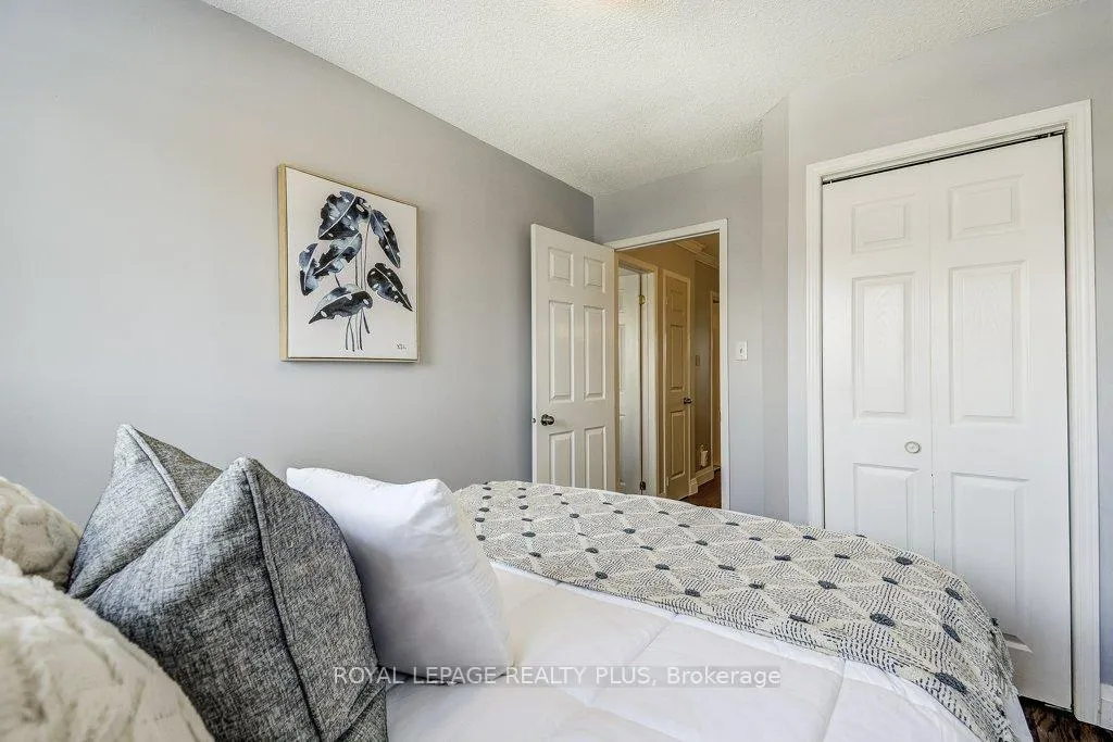 Photo 23 of 5144 Lampman Avenue, Burlington, Uptown — HOMEH
