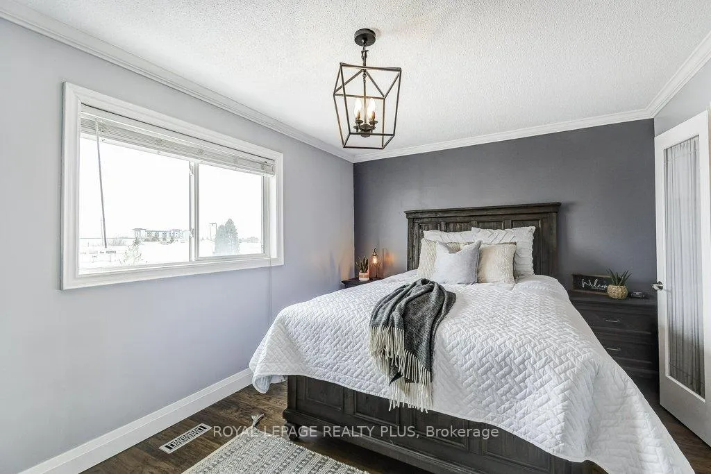Photo 27 of 5144 Lampman Avenue, Burlington, Uptown — HOMEH