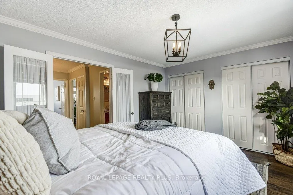 Photo 28 of 5144 Lampman Avenue, Burlington, Uptown — HOMEH