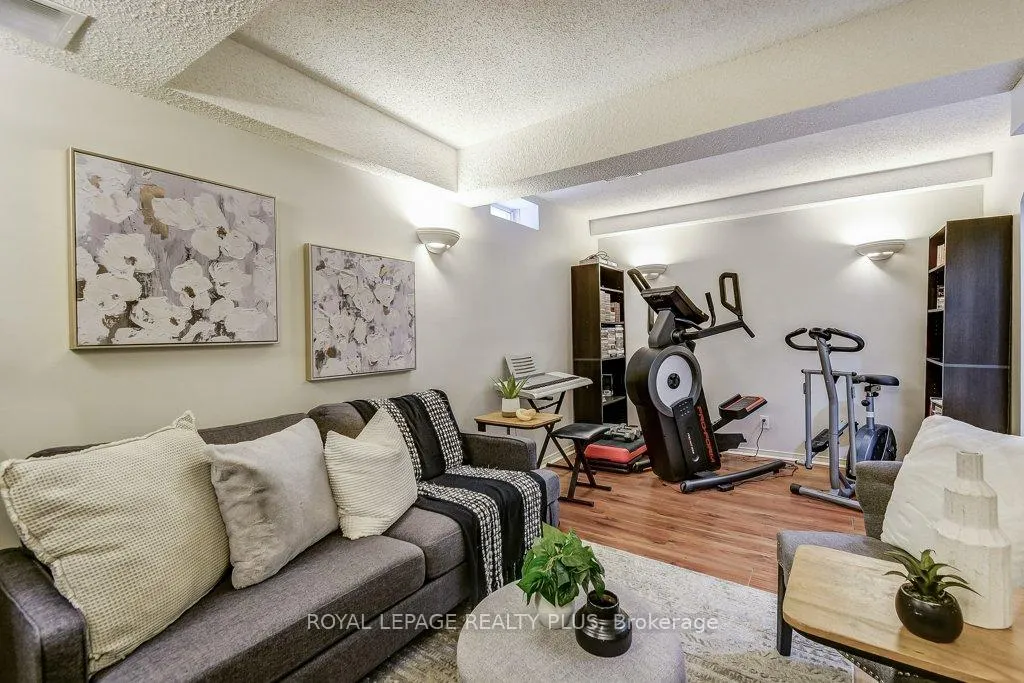 Photo 34 of 5144 Lampman Avenue, Burlington, Uptown — HOMEH