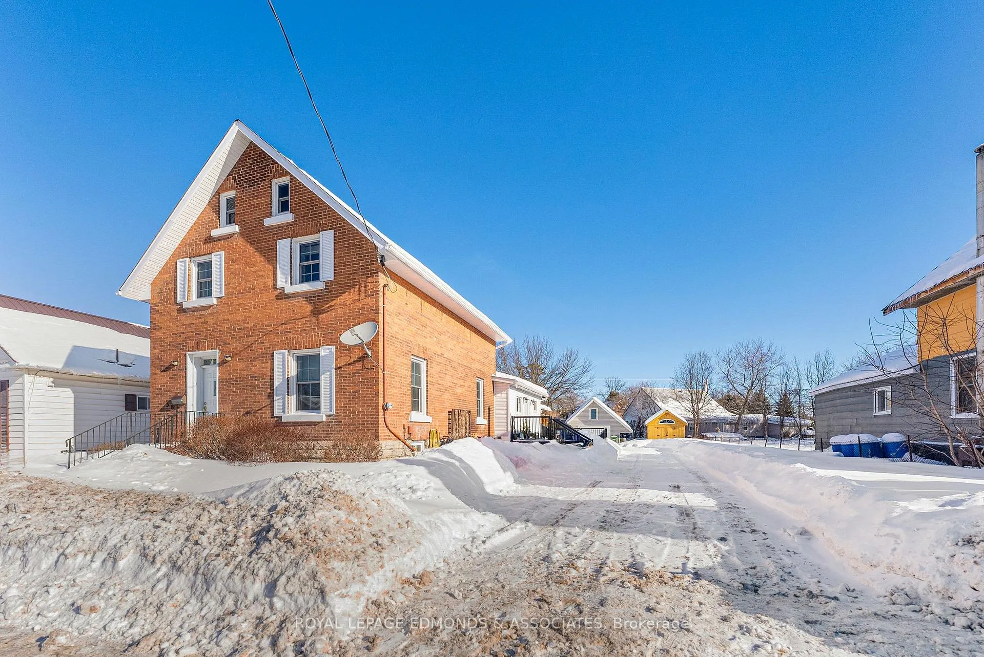 Photo 1 of 381 Everett Street, Pembroke — HOMEH