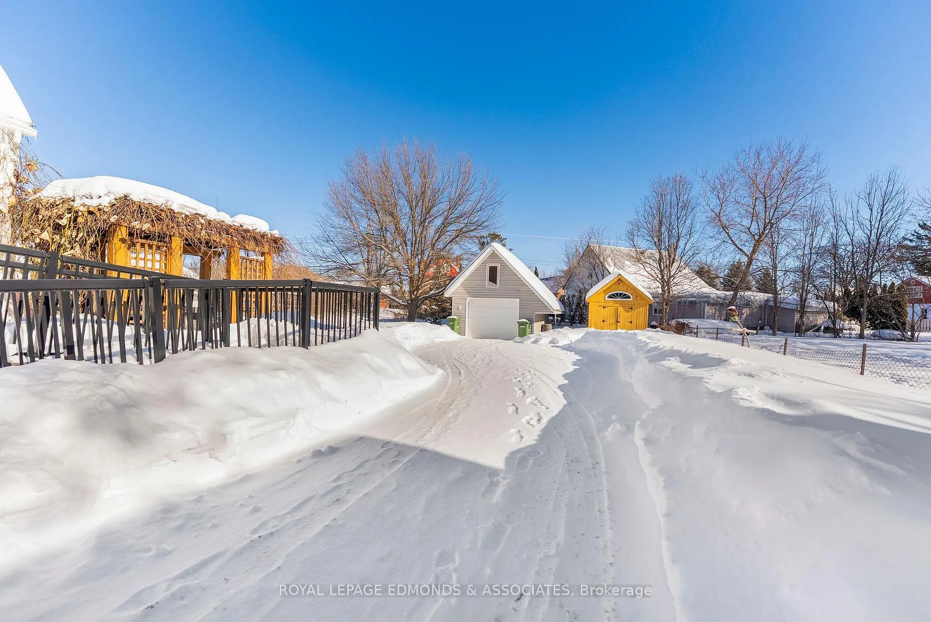 Photo 2 of 381 Everett Street, Pembroke — HOMEH