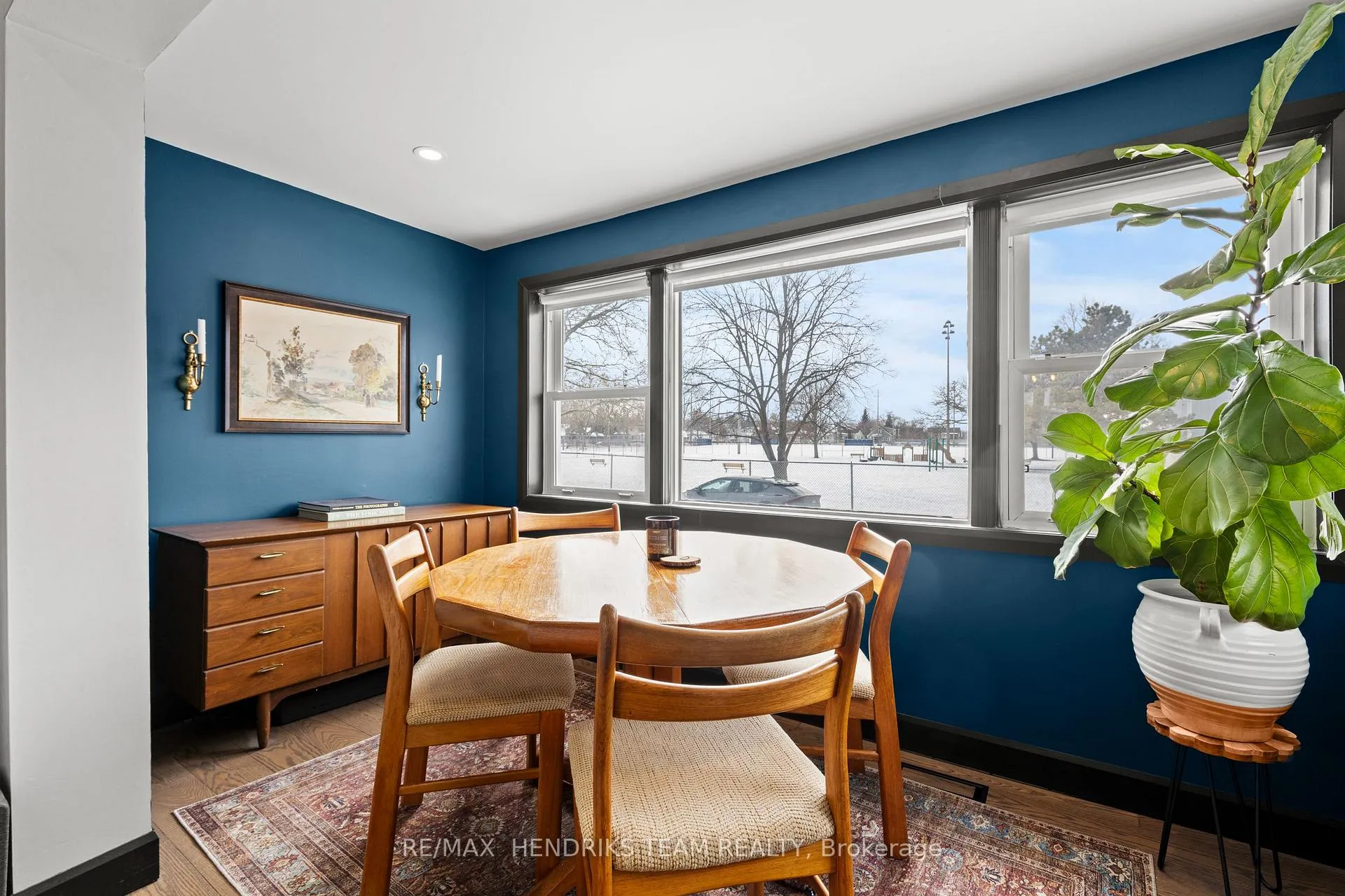 Photo 9 of 16 Haig Street, St. Catharines, Downtown — HOMEH