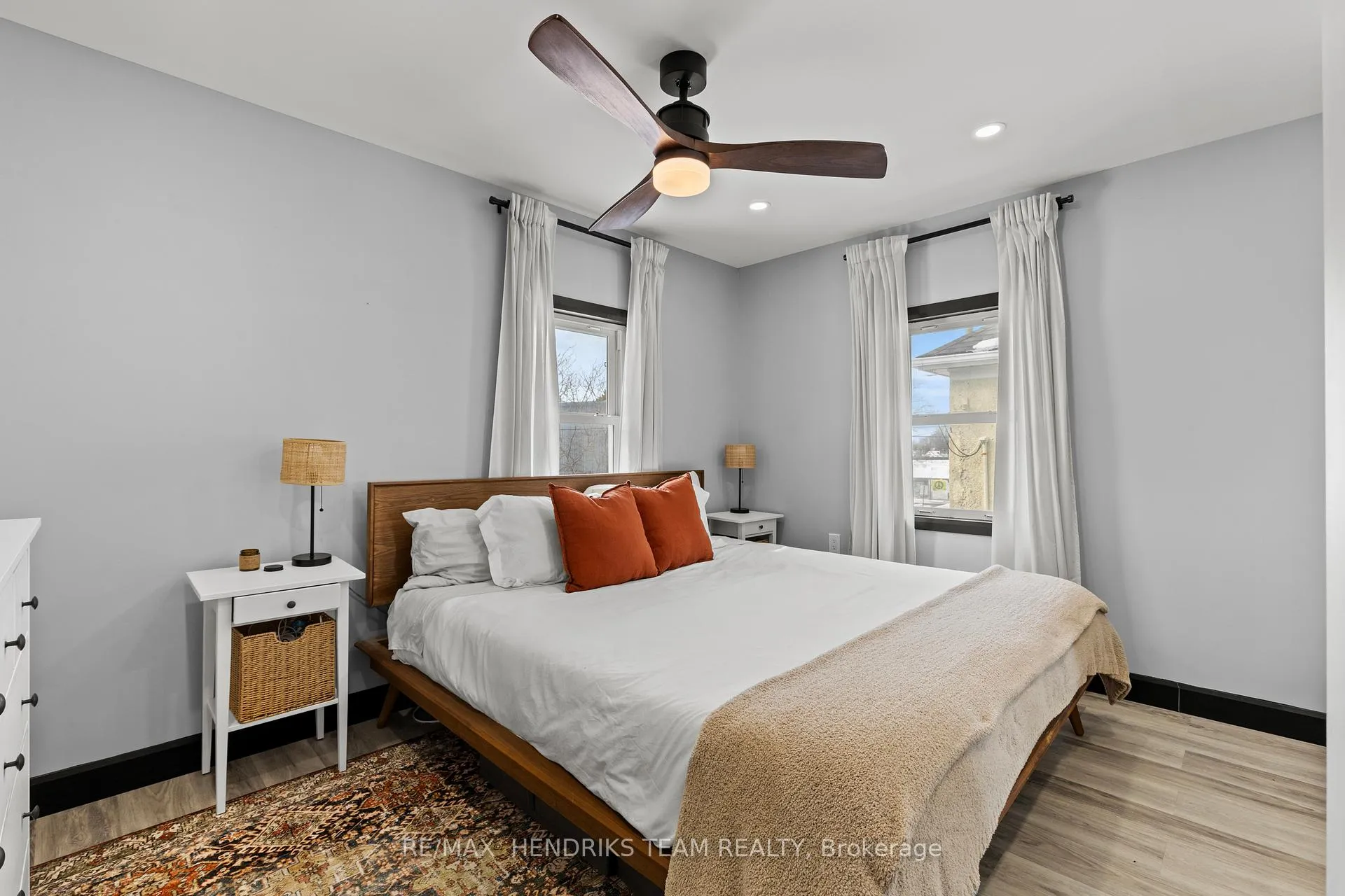 Photo 17 of 16 Haig Street, St. Catharines, Downtown — HOMEH