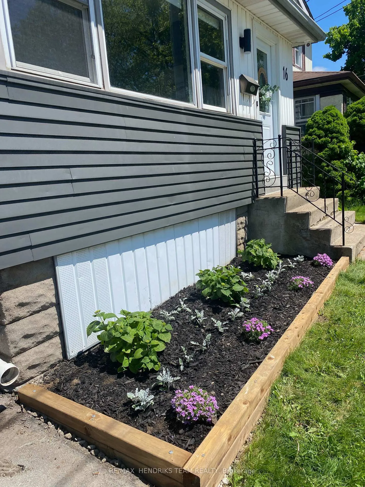 Photo 36 of 16 Haig Street, St. Catharines, Downtown — HOMEH
