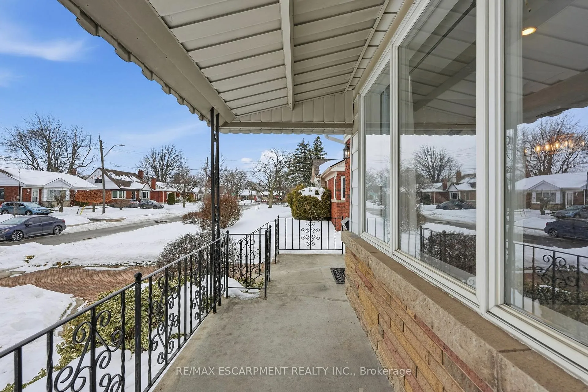 Photo 5 of 15 Mulock Avenue, Hamilton, Sunninghill — HOMEH