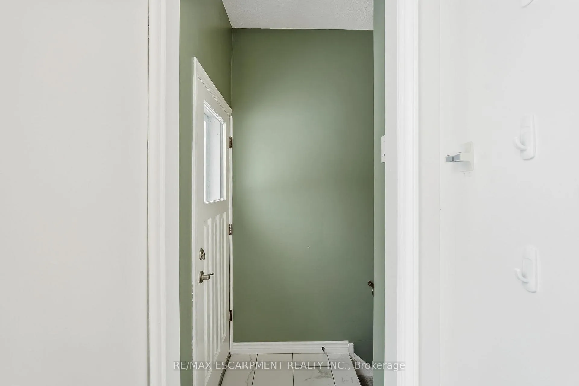 Photo 32 of 15 Mulock Avenue, Hamilton, Sunninghill — HOMEH