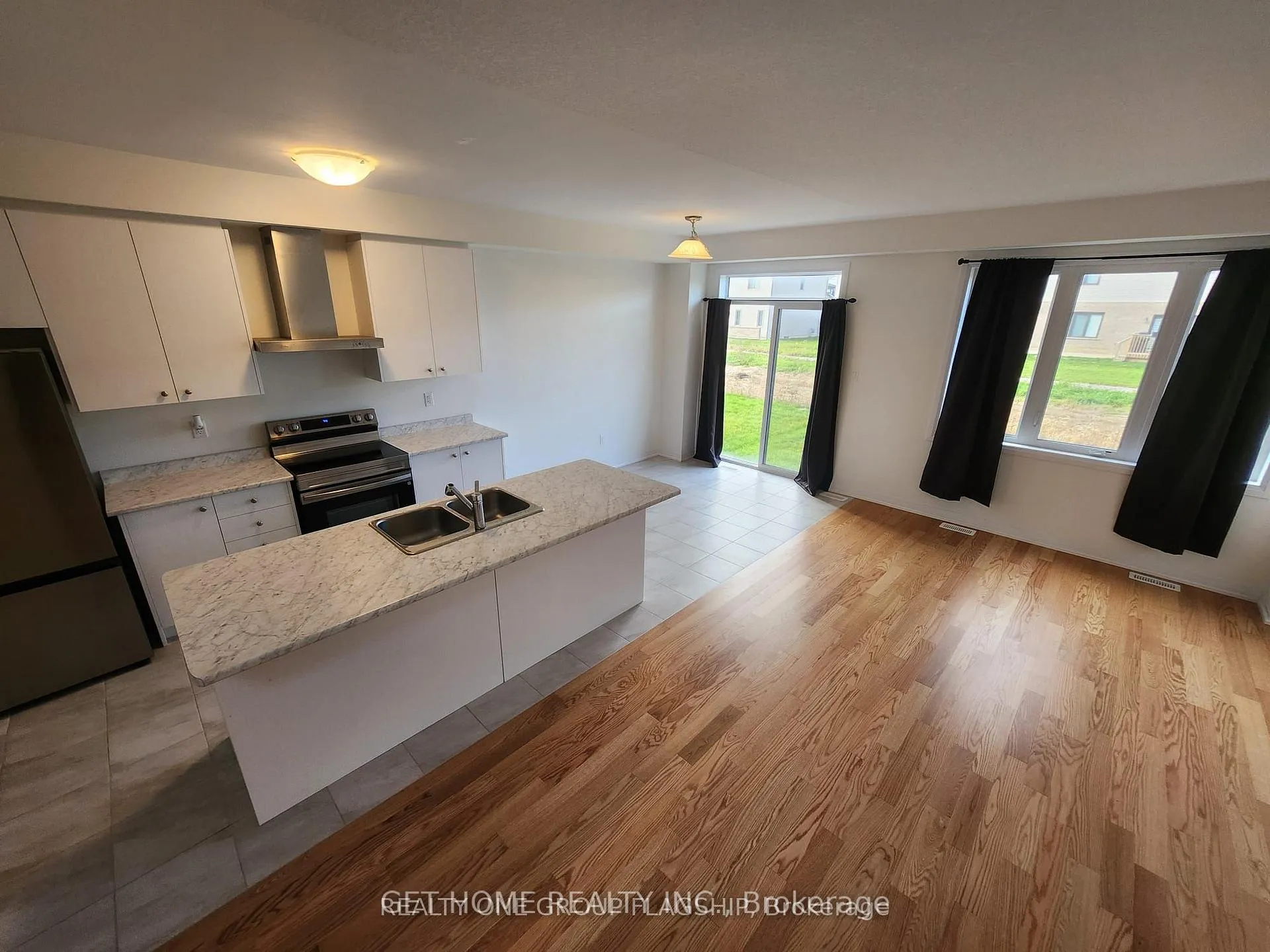Photo 4 of 65 Velvet Way, Thorold, Rolling Meadows — HOMEH
