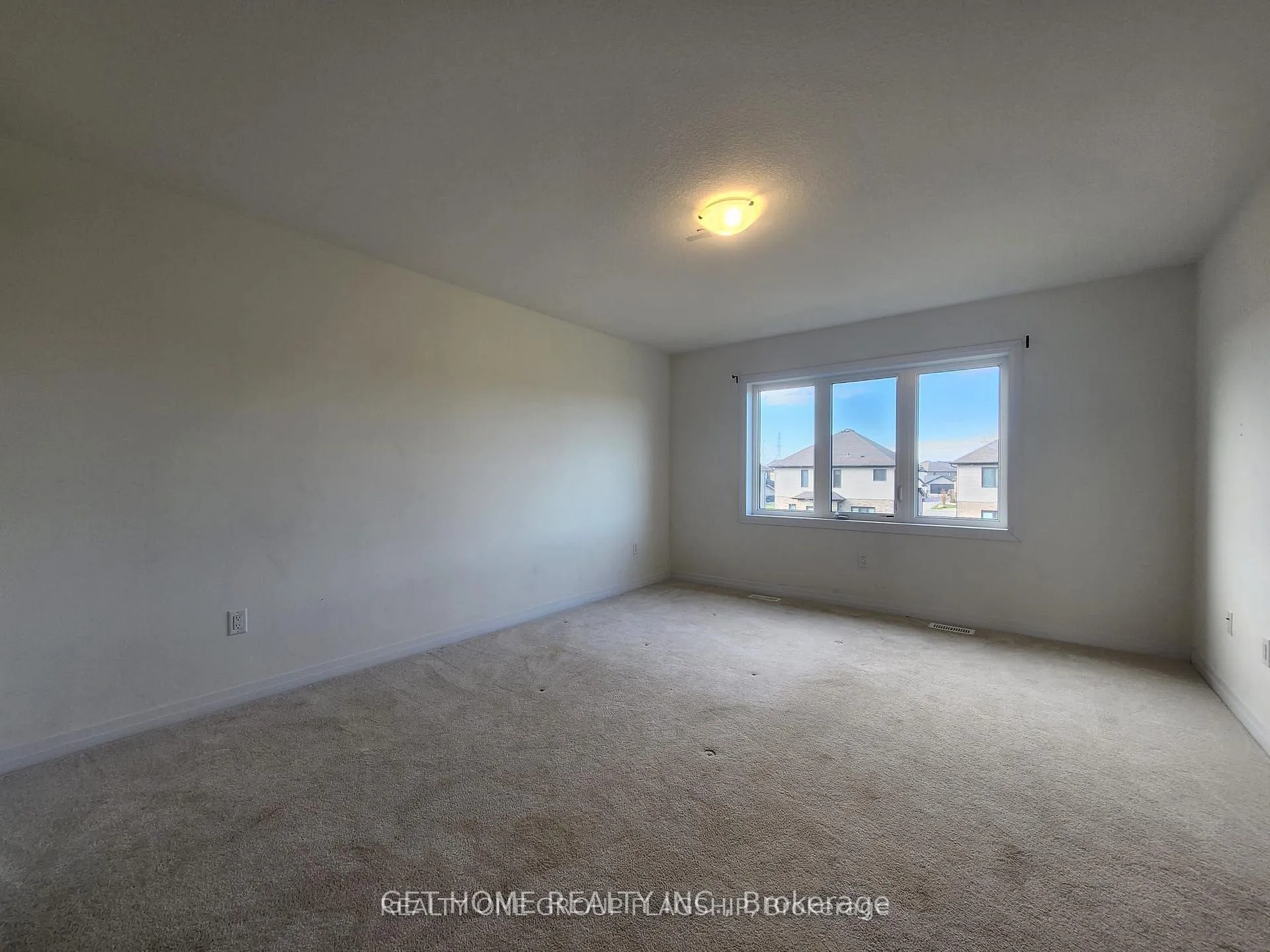 Photo 11 of 65 Velvet Way, Thorold, Rolling Meadows — HOMEH