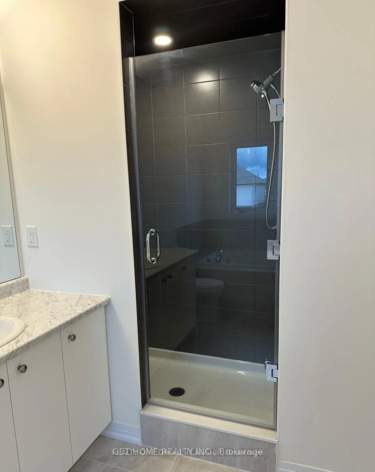 Photo 17 of 65 Velvet Way, Thorold, Rolling Meadows — HOMEH