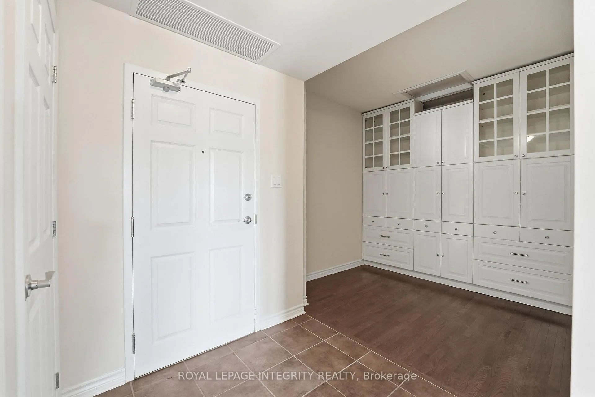 Photo 3 of Unit 302, 180 Guelph Private, Ottawa, Kanata - Kanata Lakes/Heritage Hills — HOMEH