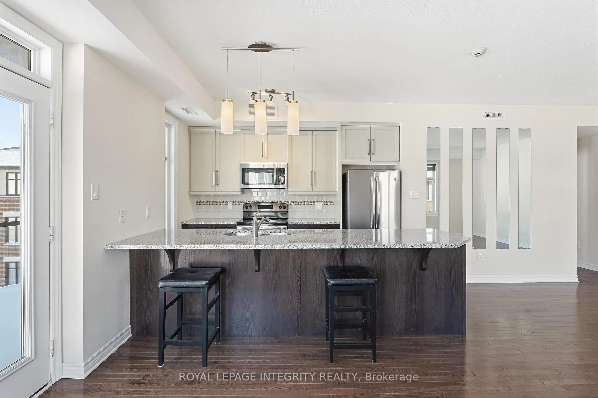 Photo 4 of Unit 302, 180 Guelph Private, Ottawa, Kanata - Kanata Lakes/Heritage Hills — HOMEH