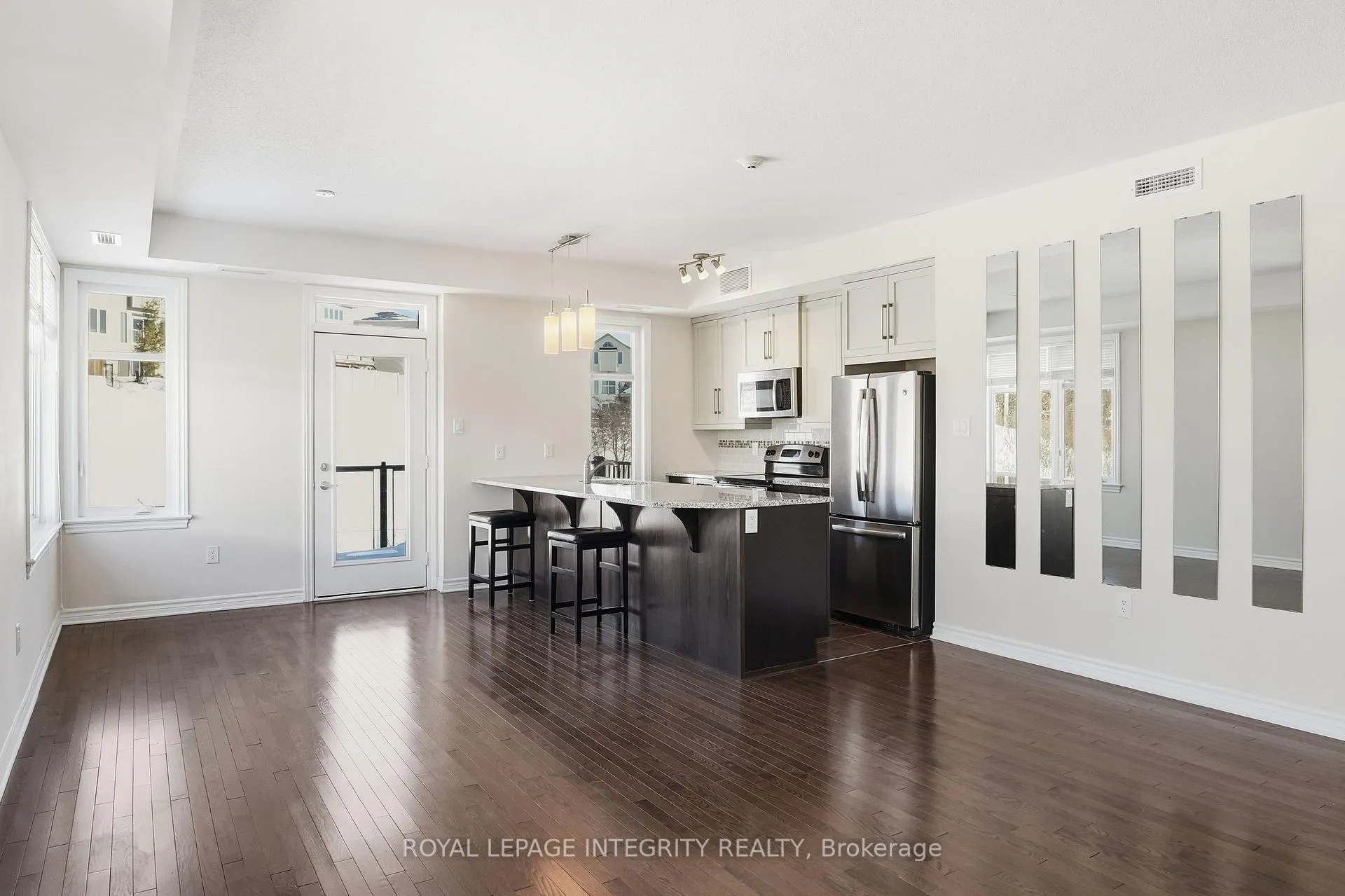 Photo 7 of Unit 302, 180 Guelph Private, Ottawa, Kanata - Kanata Lakes/Heritage Hills — HOMEH