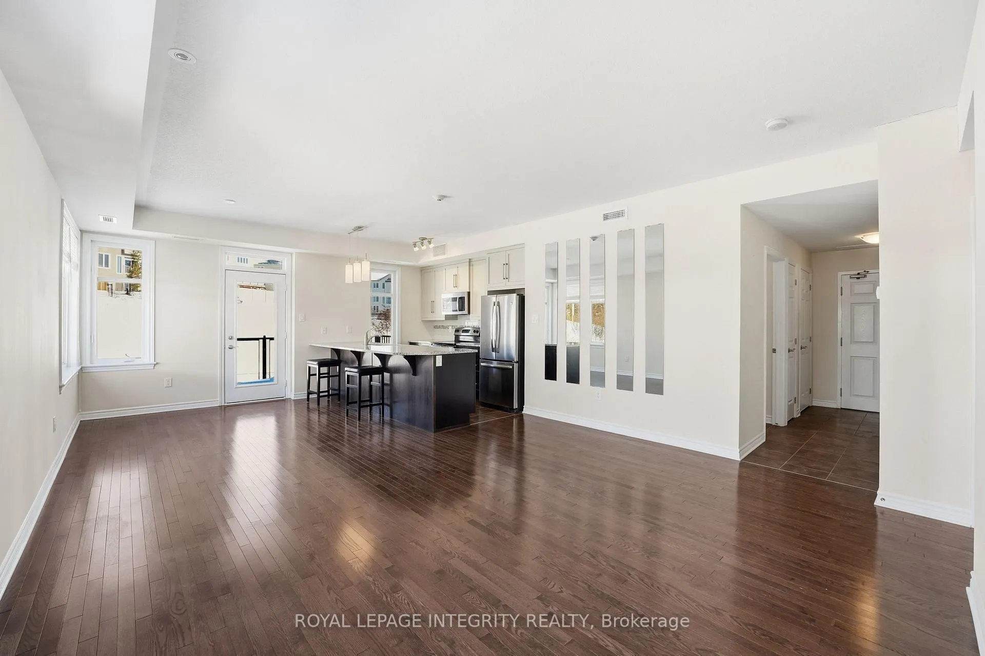 Photo 8 of Unit 302, 180 Guelph Private, Ottawa, Kanata - Kanata Lakes/Heritage Hills — HOMEH