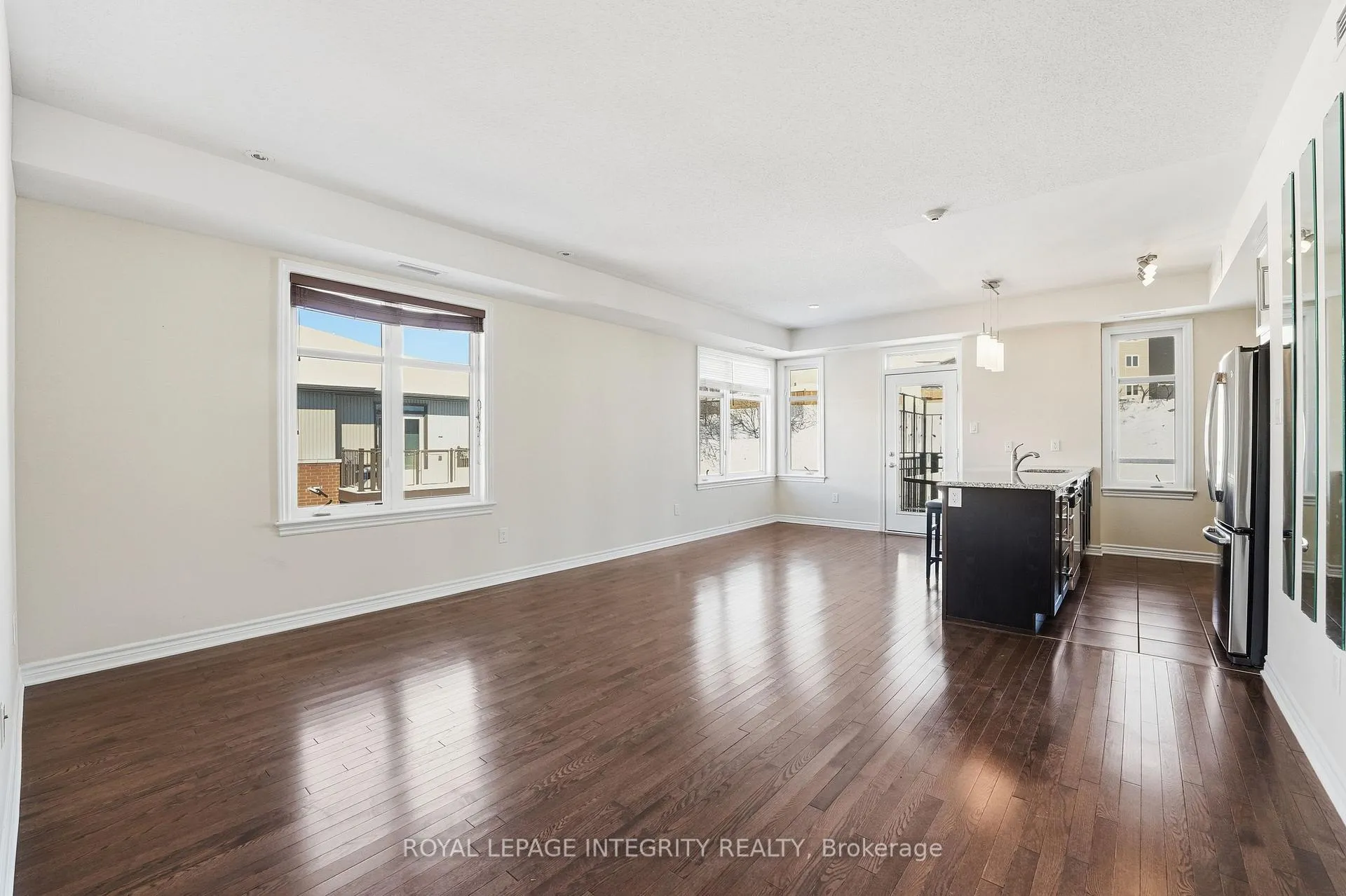 Photo 9 of Unit 302, 180 Guelph Private, Ottawa, Kanata - Kanata Lakes/Heritage Hills — HOMEH