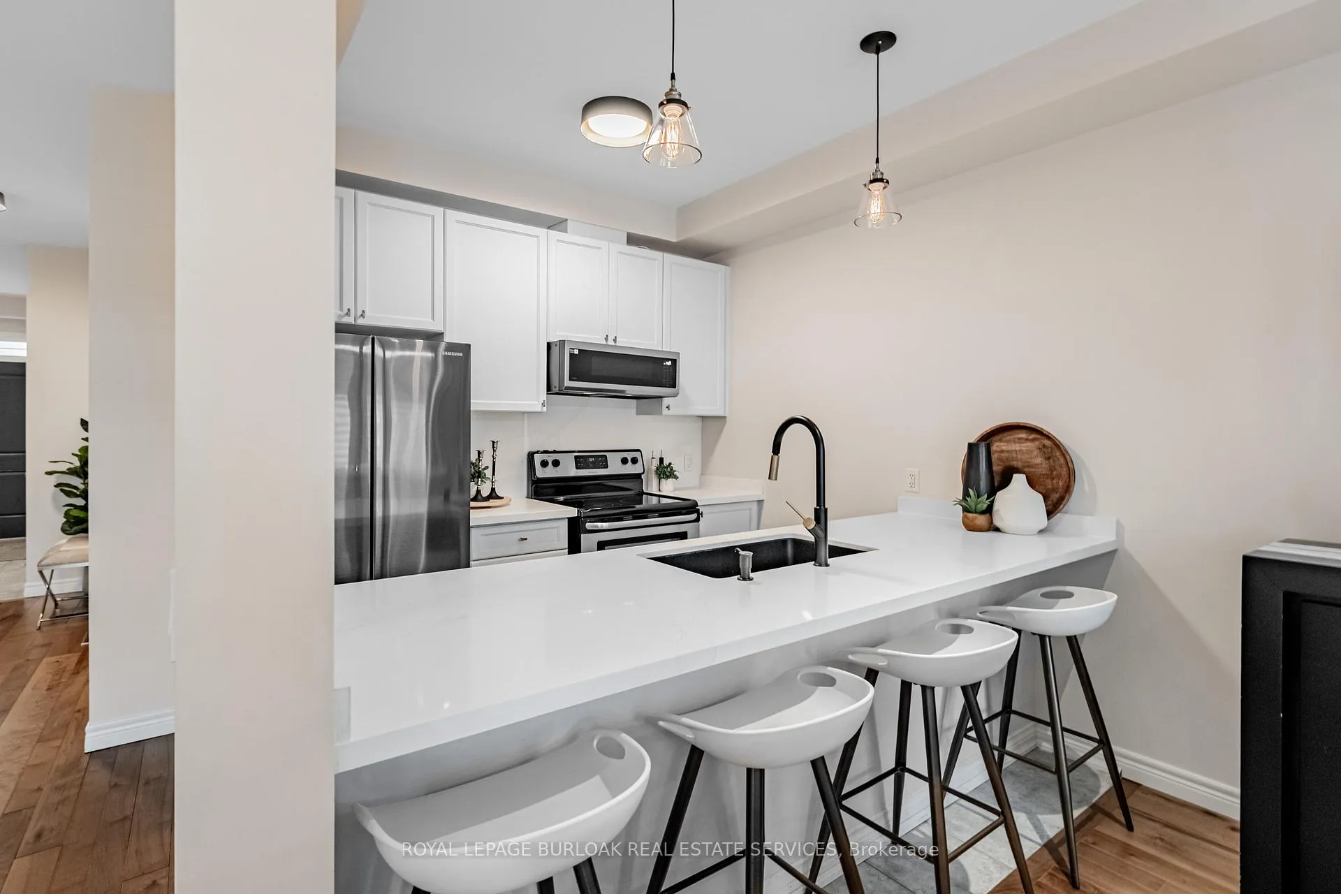 Photo 7 of Unit 21, 5056 New Street, Burlington, Appleby — HOMEH
