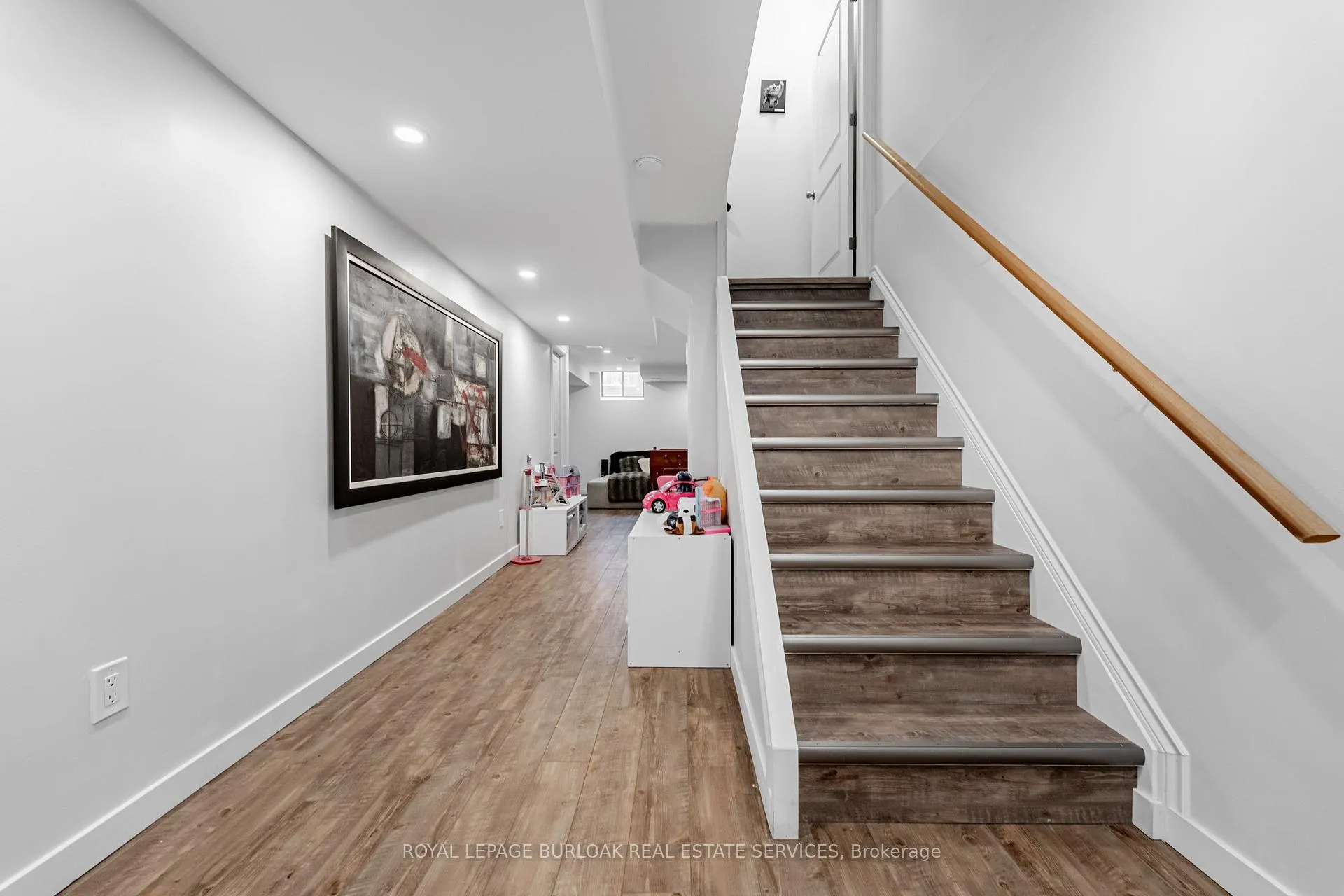 Photo 18 of Unit 21, 5056 New Street, Burlington, Appleby — HOMEH