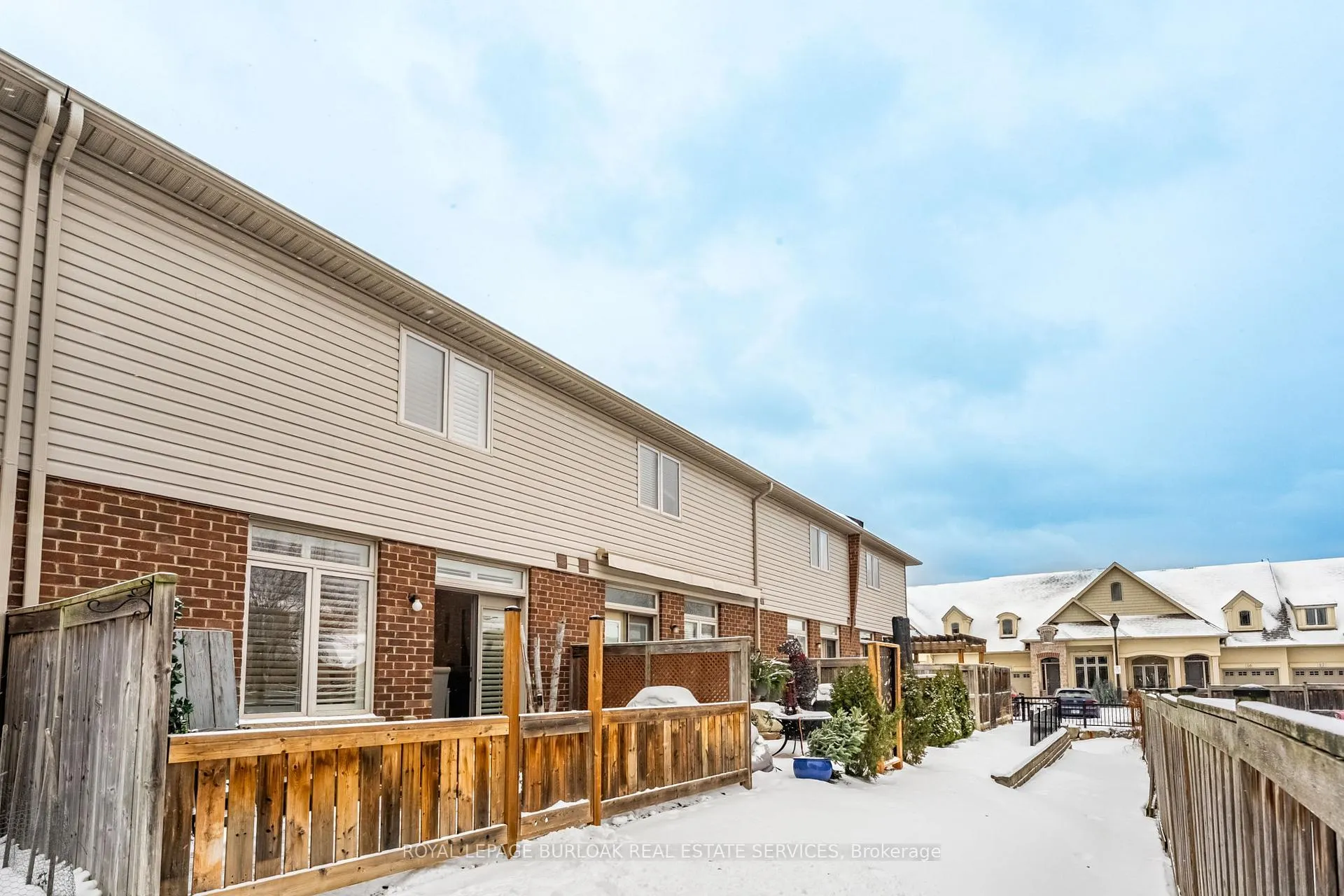 Photo 24 of Unit 21, 5056 New Street, Burlington, Appleby — HOMEH