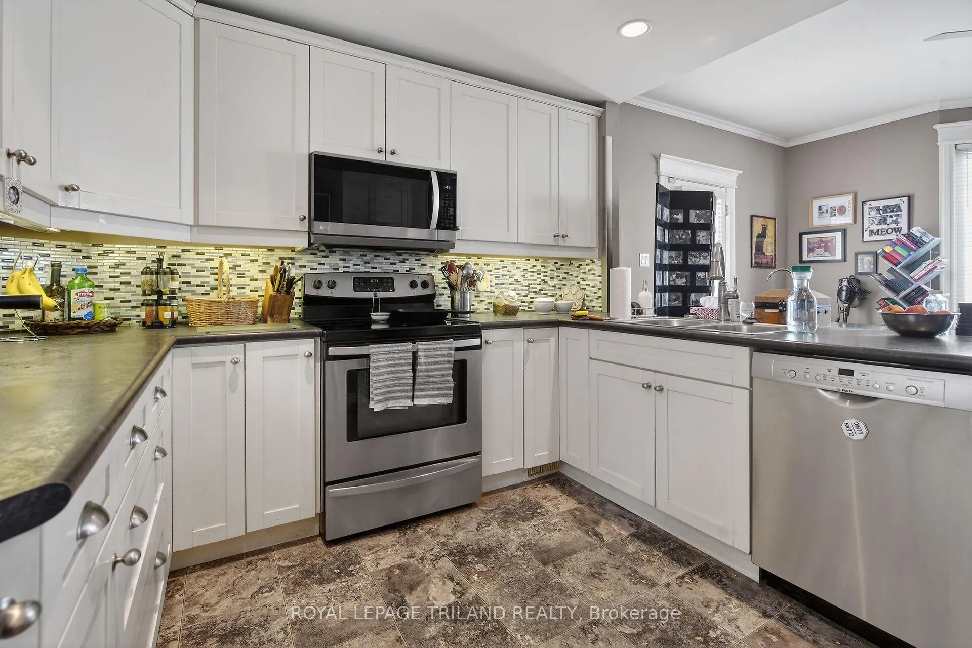 Photo 8 of 54 Elysian Street, St. Thomas — HOMEH