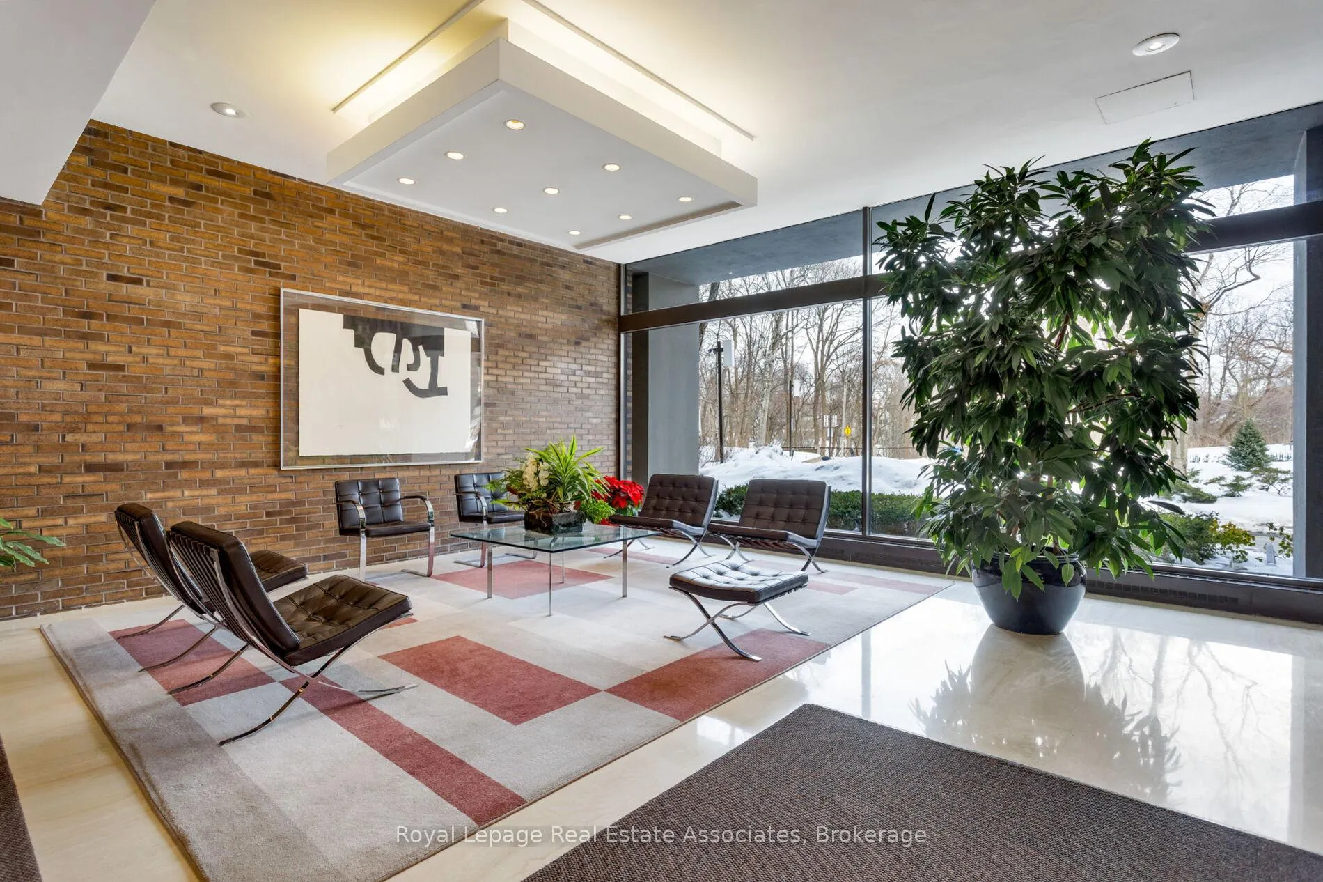 Photo 6 of Unit 602, 20 Avoca Avenue, Toronto, Rosedale-Moore Park — HOMEH
