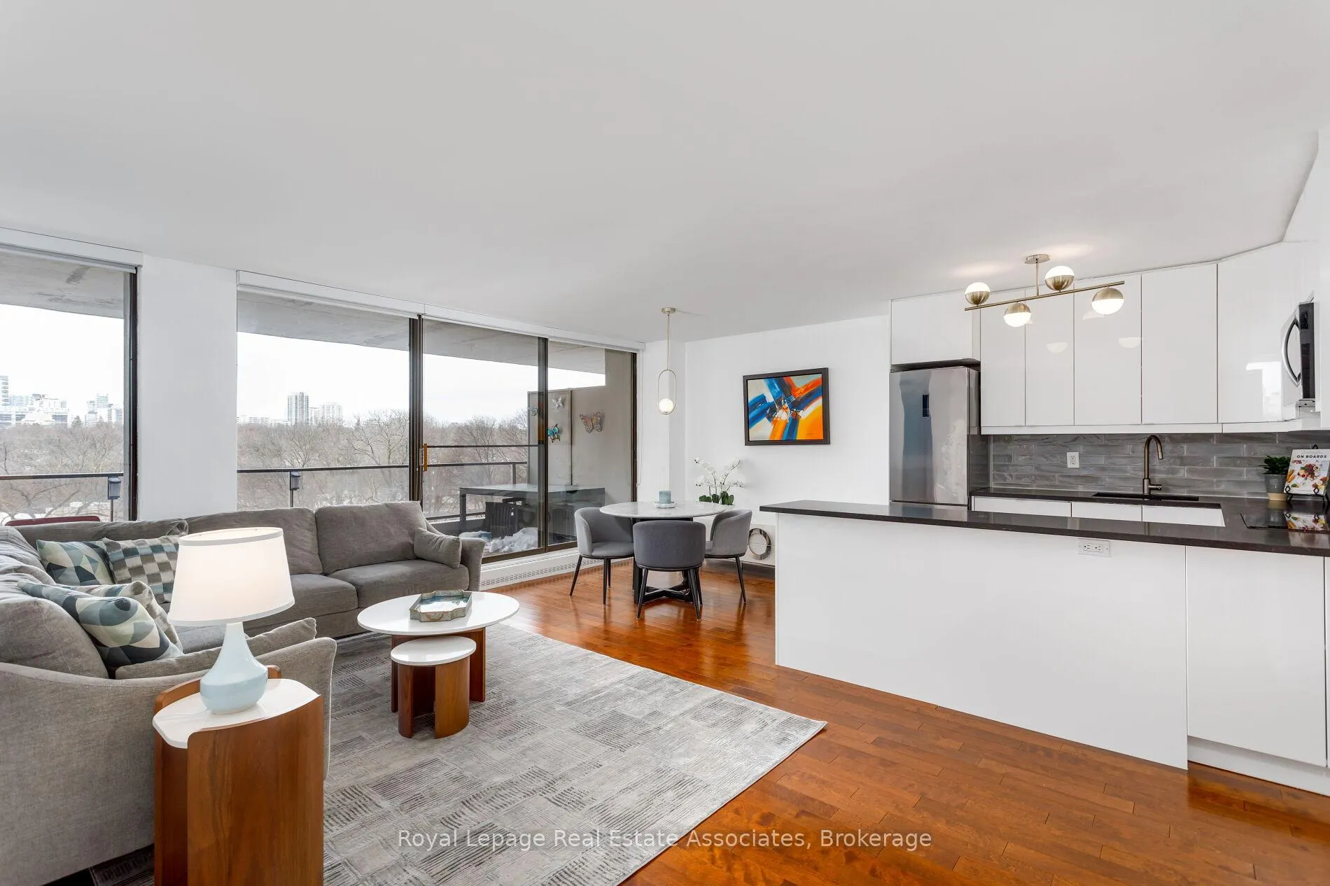 Photo 10 of Unit 602, 20 Avoca Avenue, Toronto, Rosedale-Moore Park — HOMEH