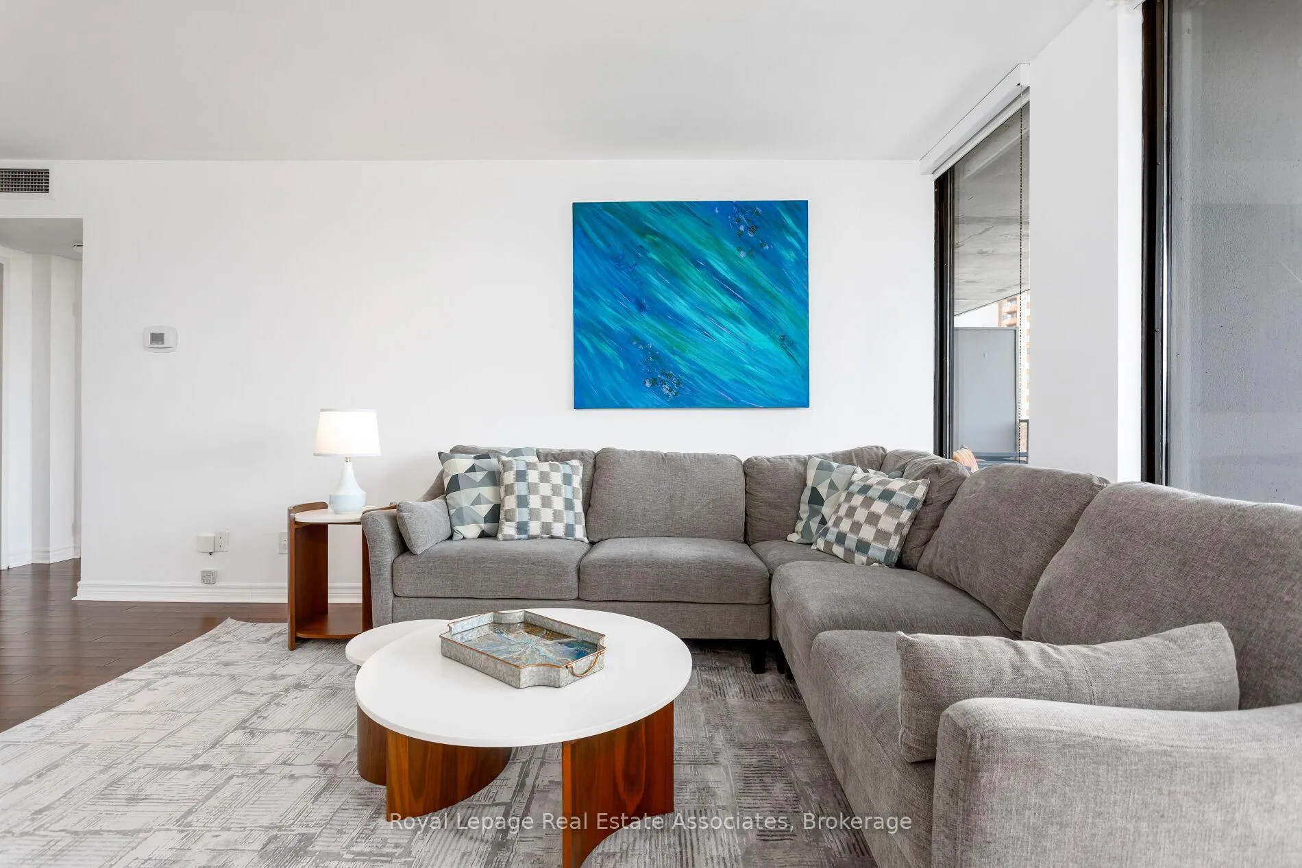 Photo 13 of Unit 602, 20 Avoca Avenue, Toronto, Rosedale-Moore Park — HOMEH