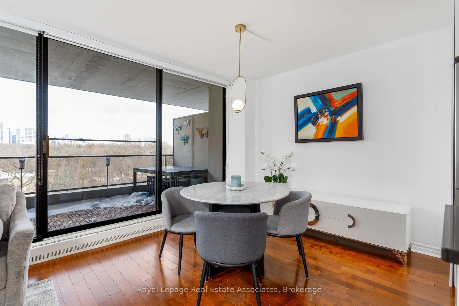 Photo 18 of Unit 602, 20 Avoca Avenue, Toronto, Rosedale-Moore Park — HOMEH