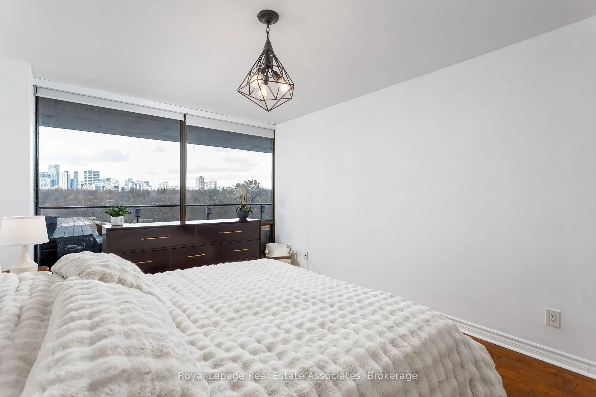 Photo 27 of Unit 602, 20 Avoca Avenue, Toronto, Rosedale-Moore Park — HOMEH