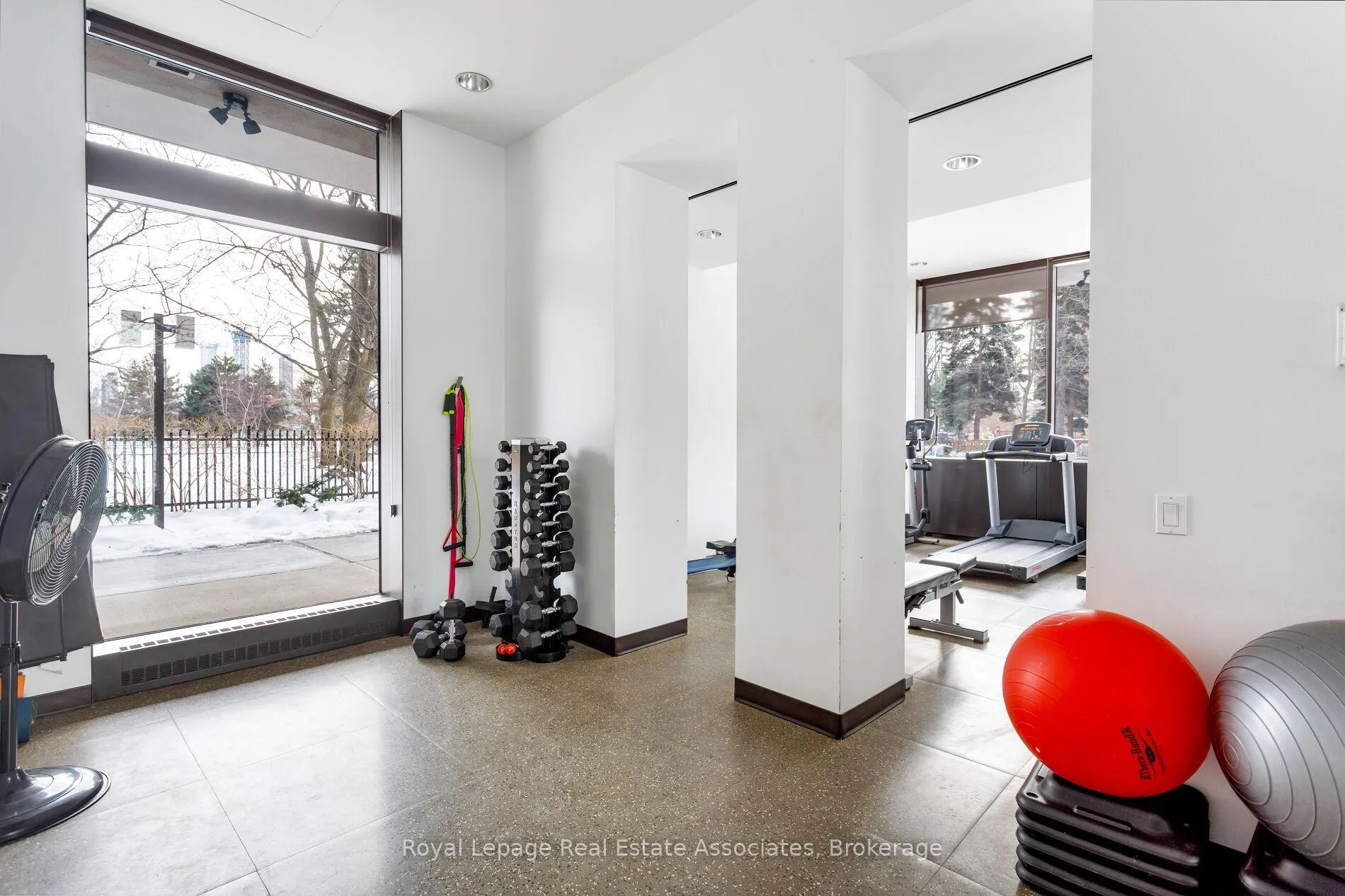 Photo 37 of Unit 602, 20 Avoca Avenue, Toronto, Rosedale-Moore Park — HOMEH