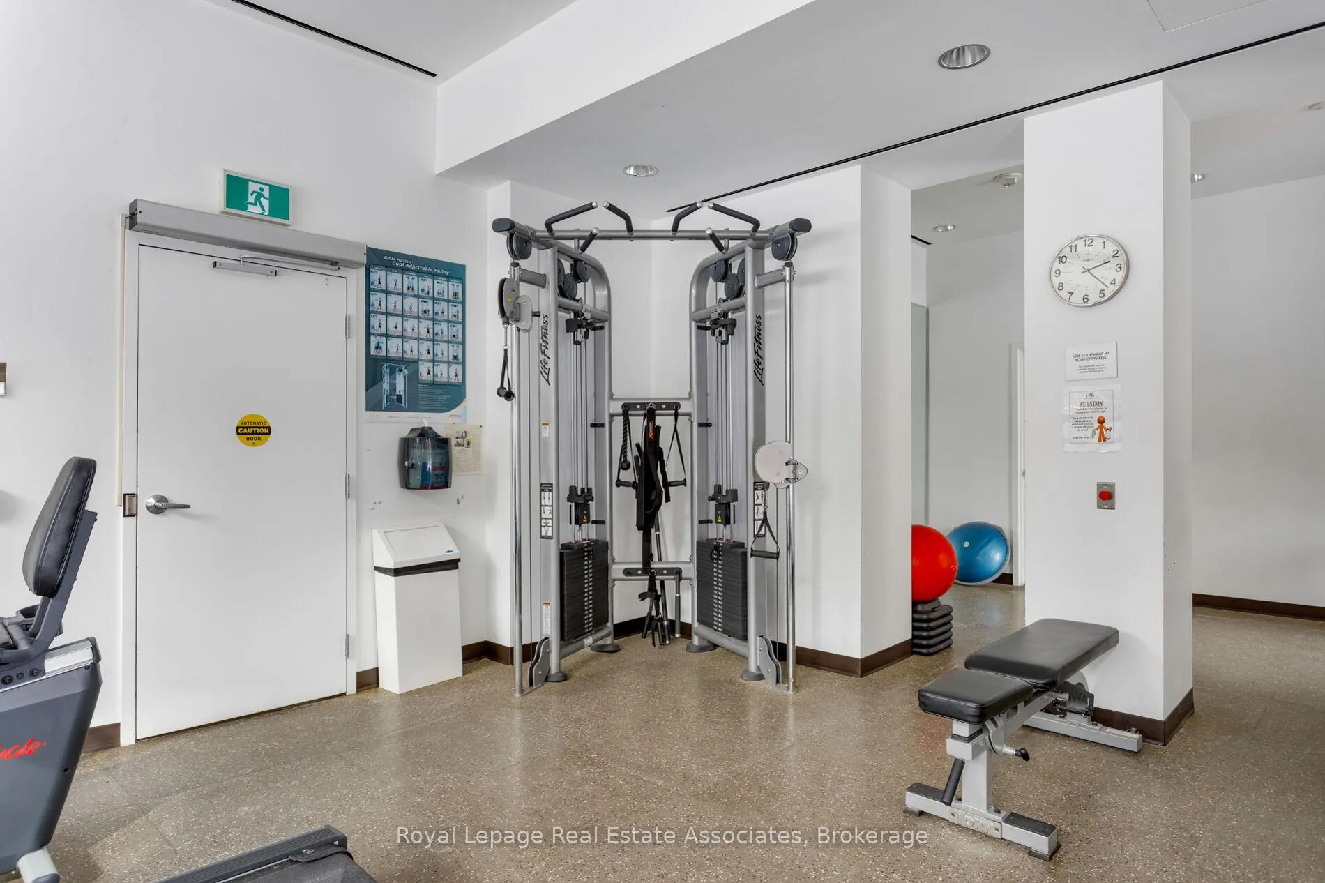 Photo 38 of Unit 602, 20 Avoca Avenue, Toronto, Rosedale-Moore Park — HOMEH