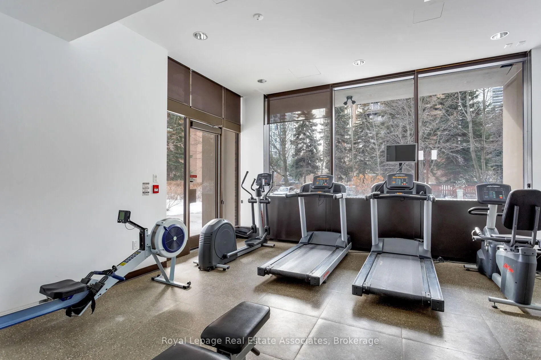 Photo 40 of Unit 602, 20 Avoca Avenue, Toronto, Rosedale-Moore Park — HOMEH