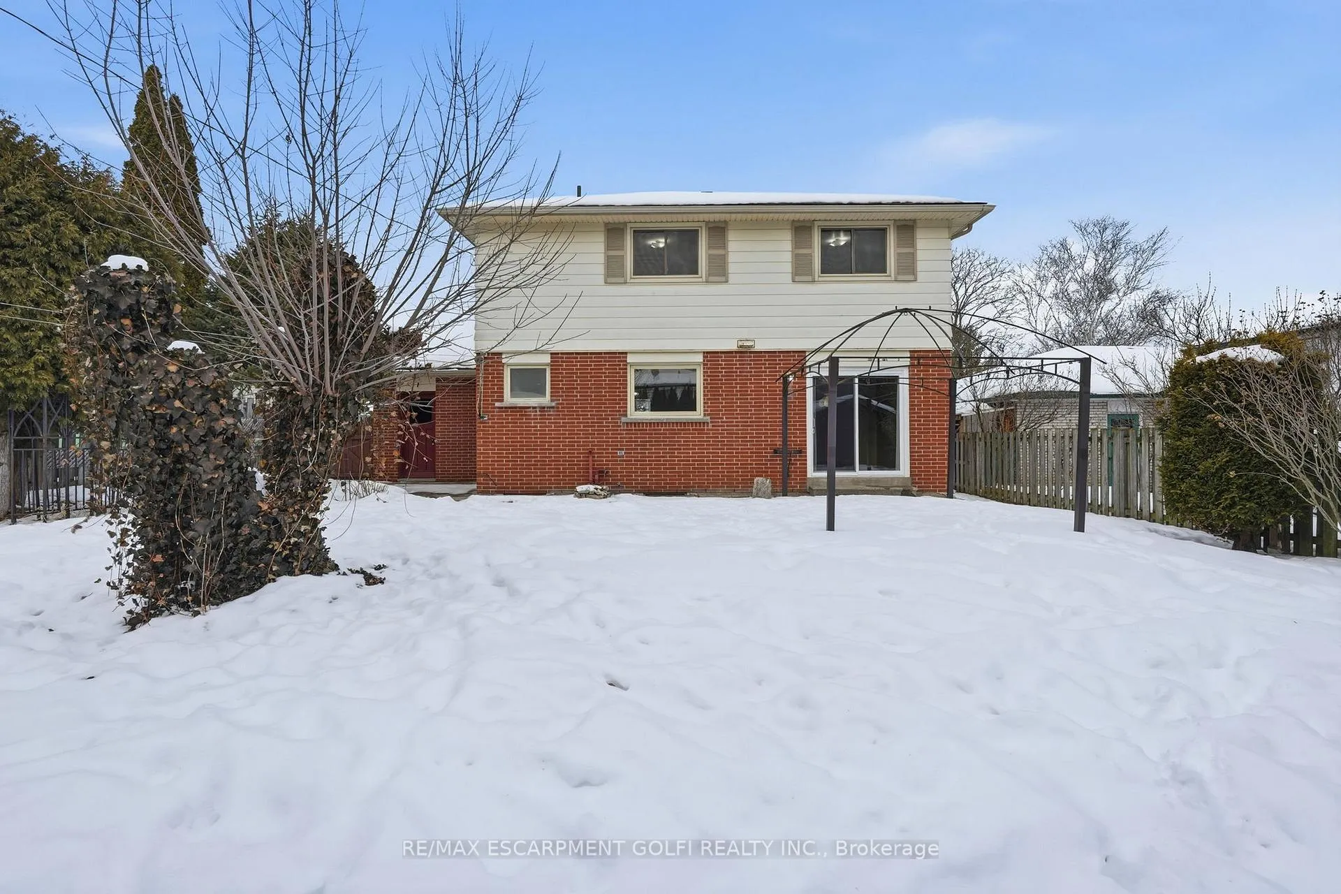 Photo 23 of 8 Sanctuary Drive, Hamilton, Dundas — HOMEH