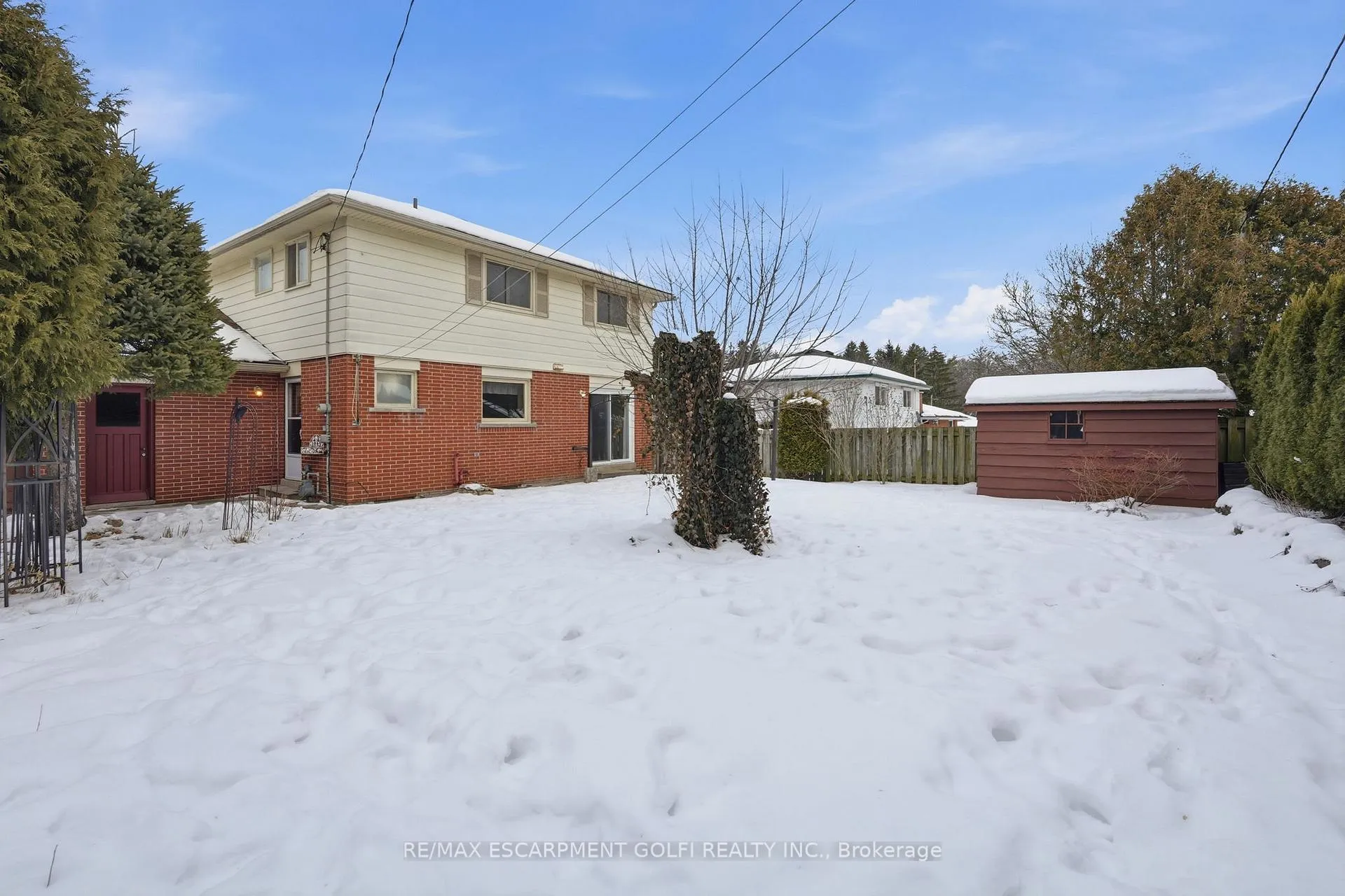 Photo 24 of 8 Sanctuary Drive, Hamilton, Dundas — HOMEH