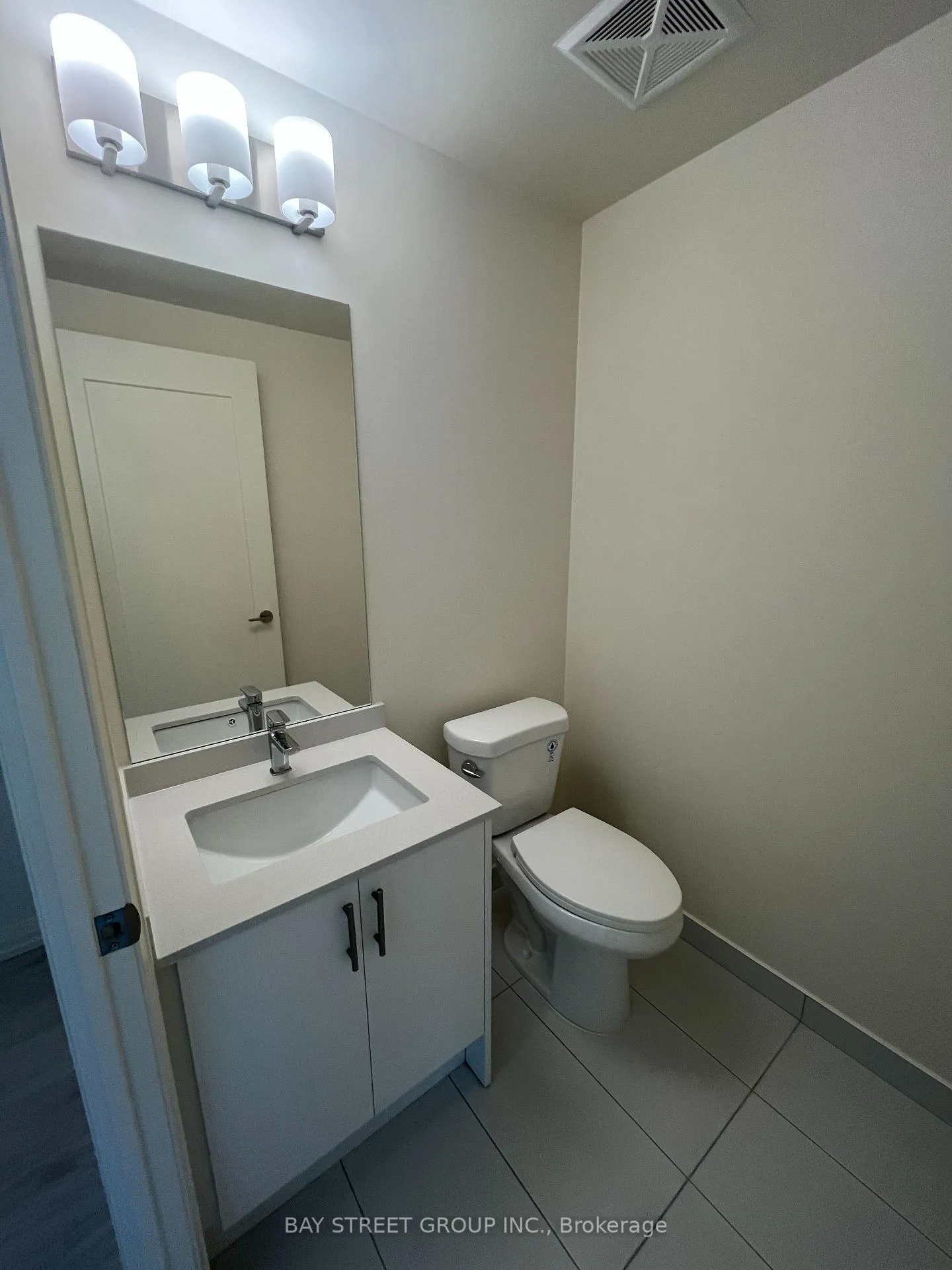 Photo 9 of Unit 2005, 27 Korda Gate, Vaughan, Vellore Village — HOMEH