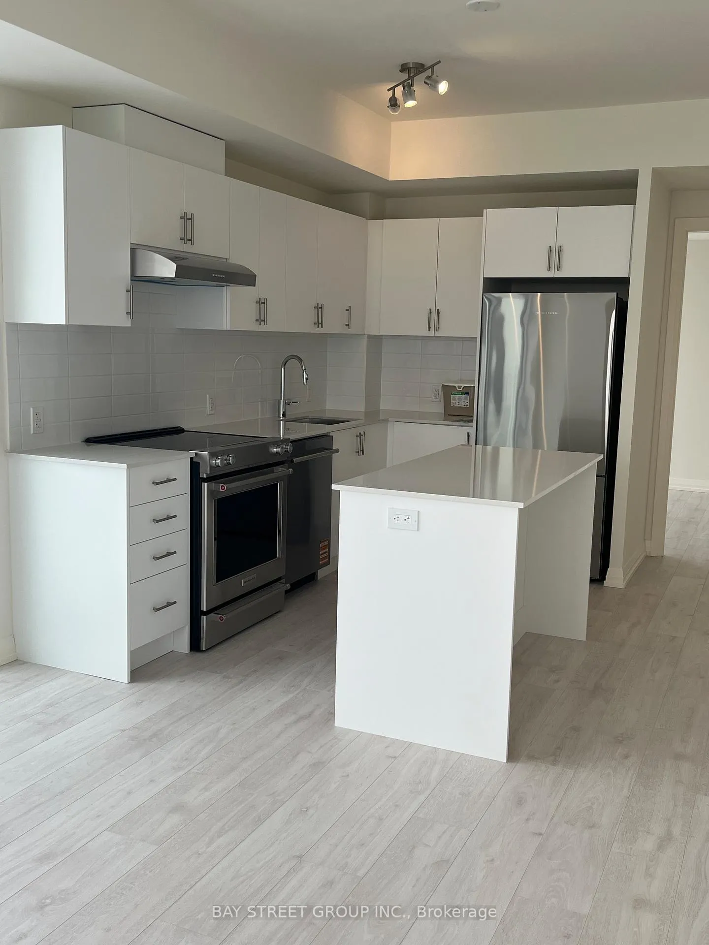Photo 12 of Unit 2005, 27 Korda Gate, Vaughan, Vellore Village — HOMEH