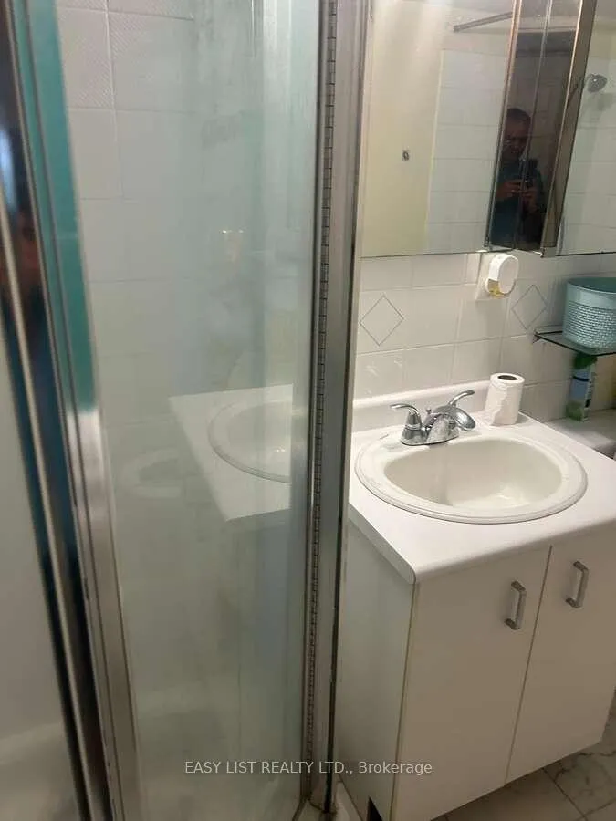 Photo 14 of Unit 910, 61 Markbrook Lane, Etobicoke, Mount Olive-Silverstone-Jamestown — HOMEH