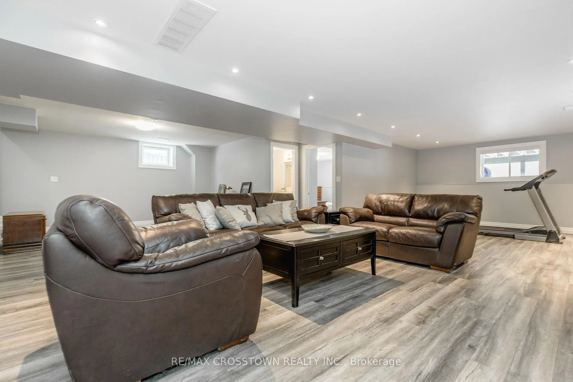 Photo 39 of 2237 Sproule Street, Innisfil, Alcona — HOMEH