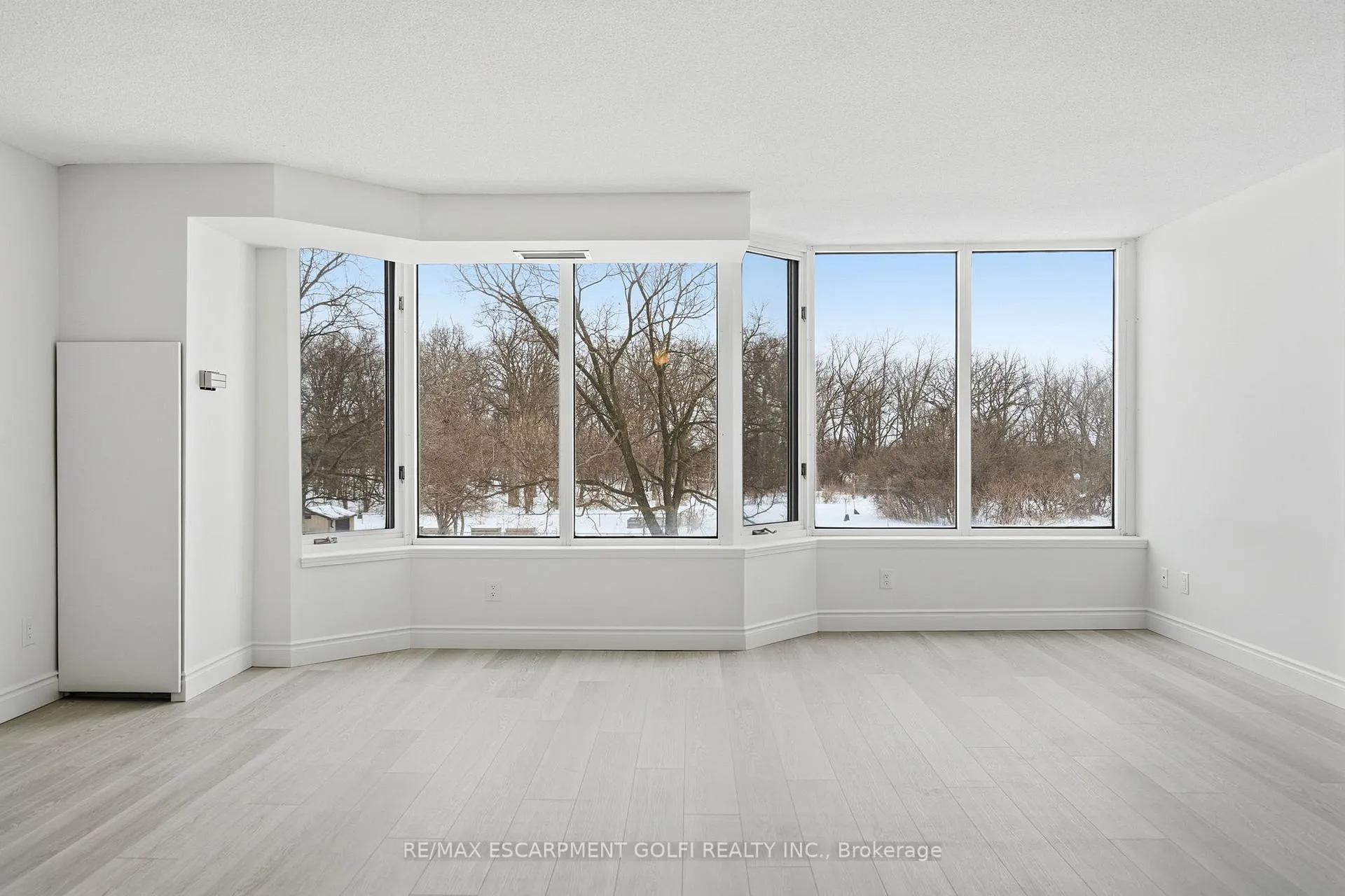 Photo 15 of Unit 208, 180 Limeridge Road, Hamilton, Rolston — HOMEH