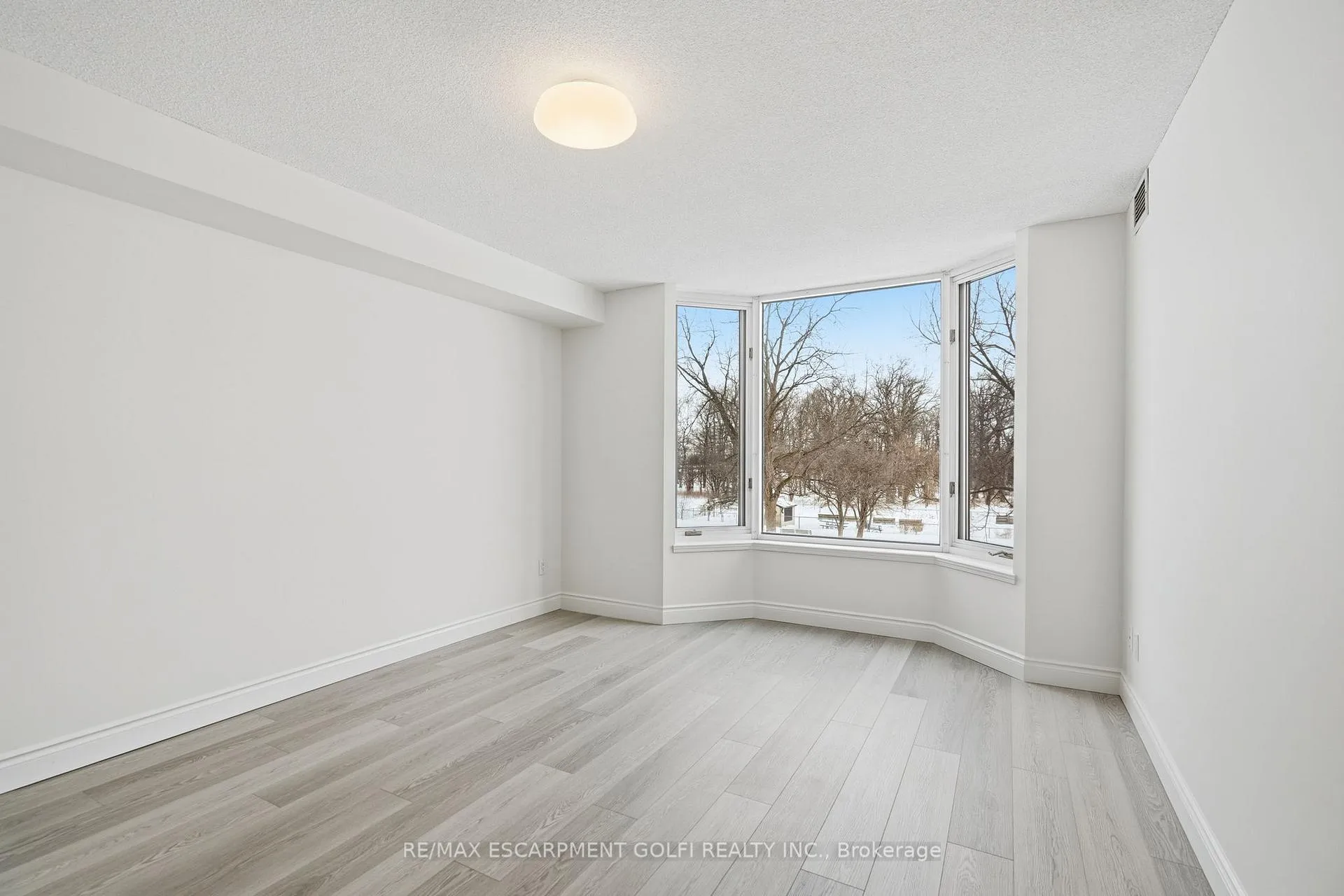 Photo 20 of Unit 208, 180 Limeridge Road, Hamilton, Rolston — HOMEH