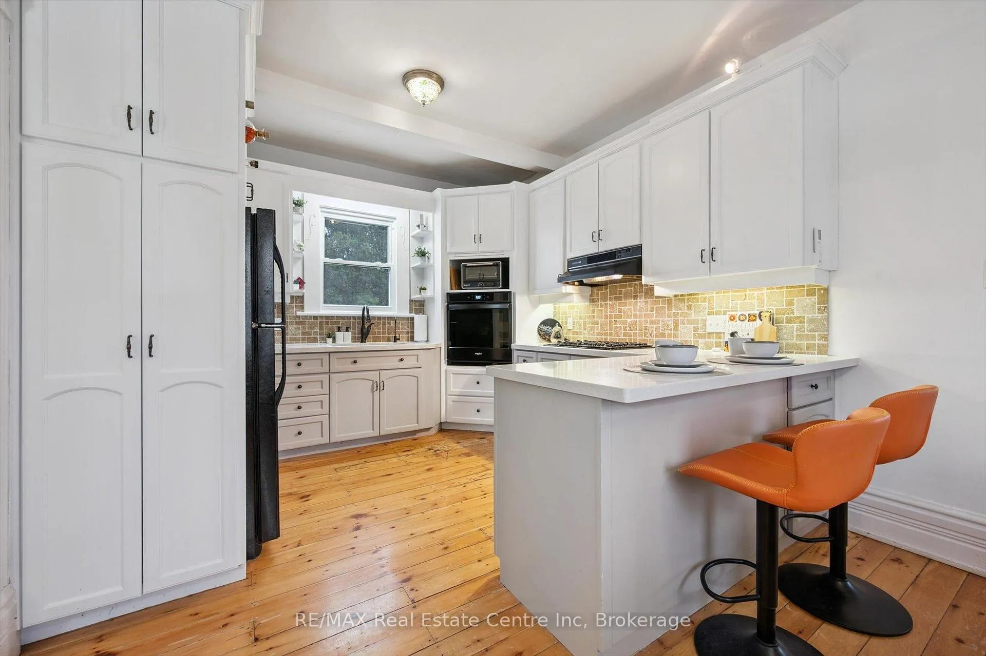 Photo 10 of 572 Woolwich Street, Guelph, Exhibition Park — HOMEH