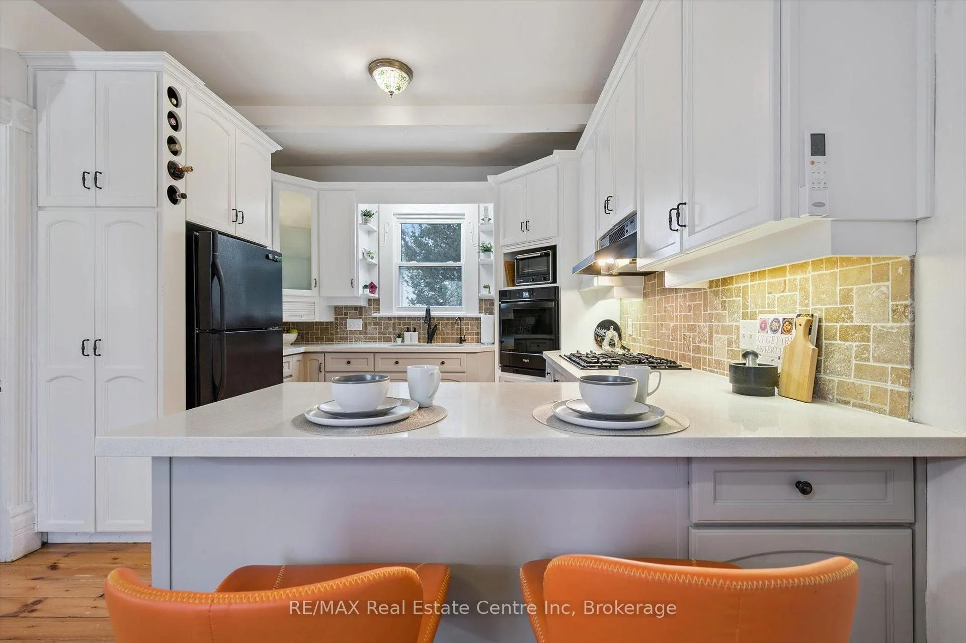 Photo 11 of 572 Woolwich Street, Guelph, Exhibition Park — HOMEH